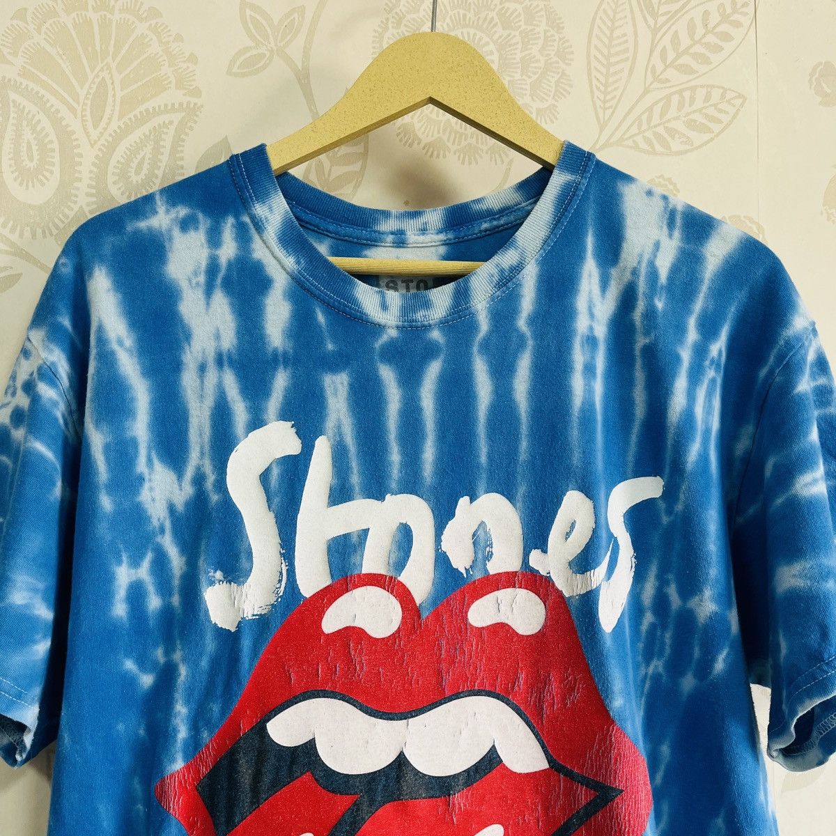 Band Tees × The Rolling Stones The Rolling Stones Concert Tour 2019 Big Logo Tie Dye TShirt Size US M / EU 48-50 / 2 - 18 Thumbnail