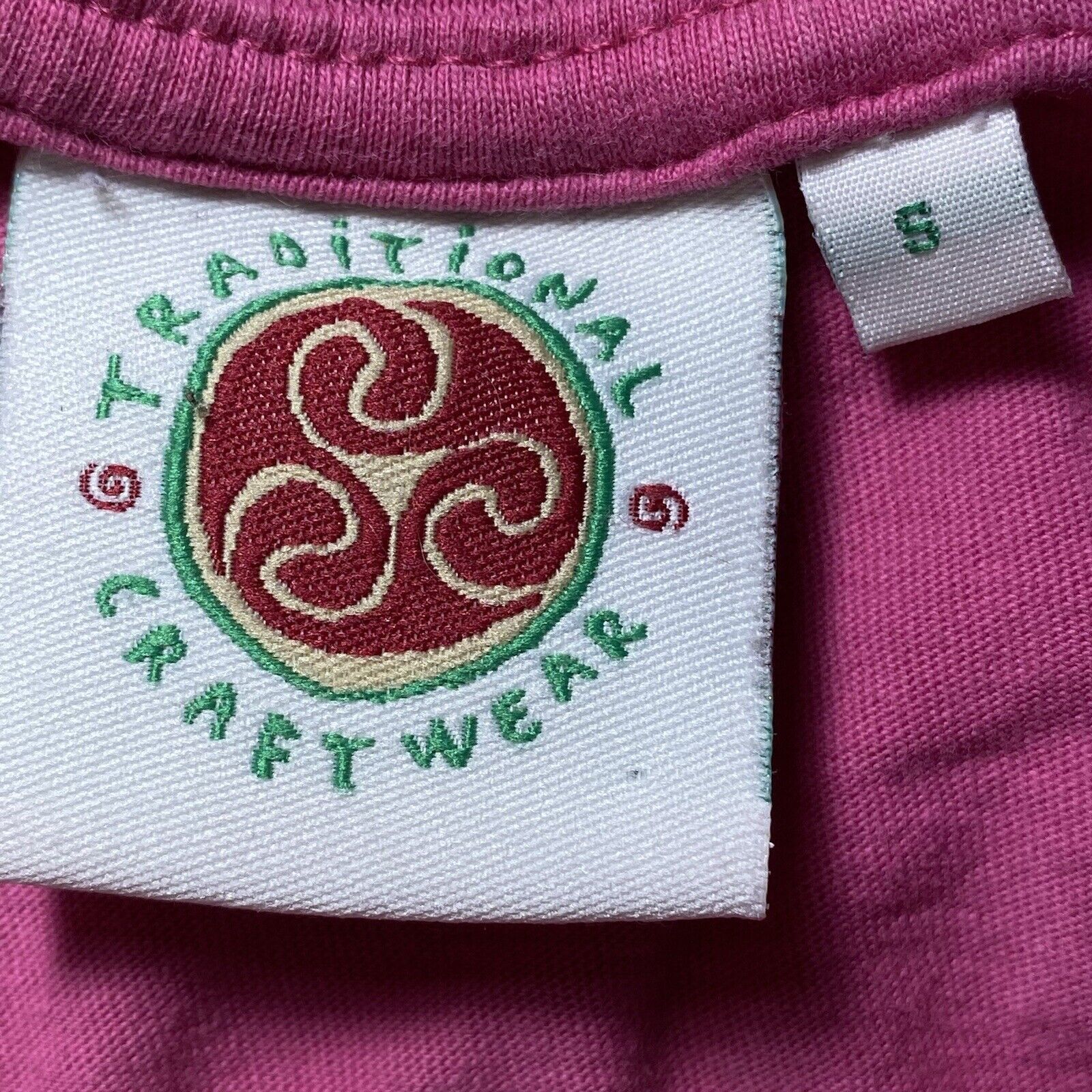 Traditional Weatherwear Traditional Craftwear Small Ireland Glitter Graphic T Shirt Size S / US 4 / IT 40 - 3 Thumbnail