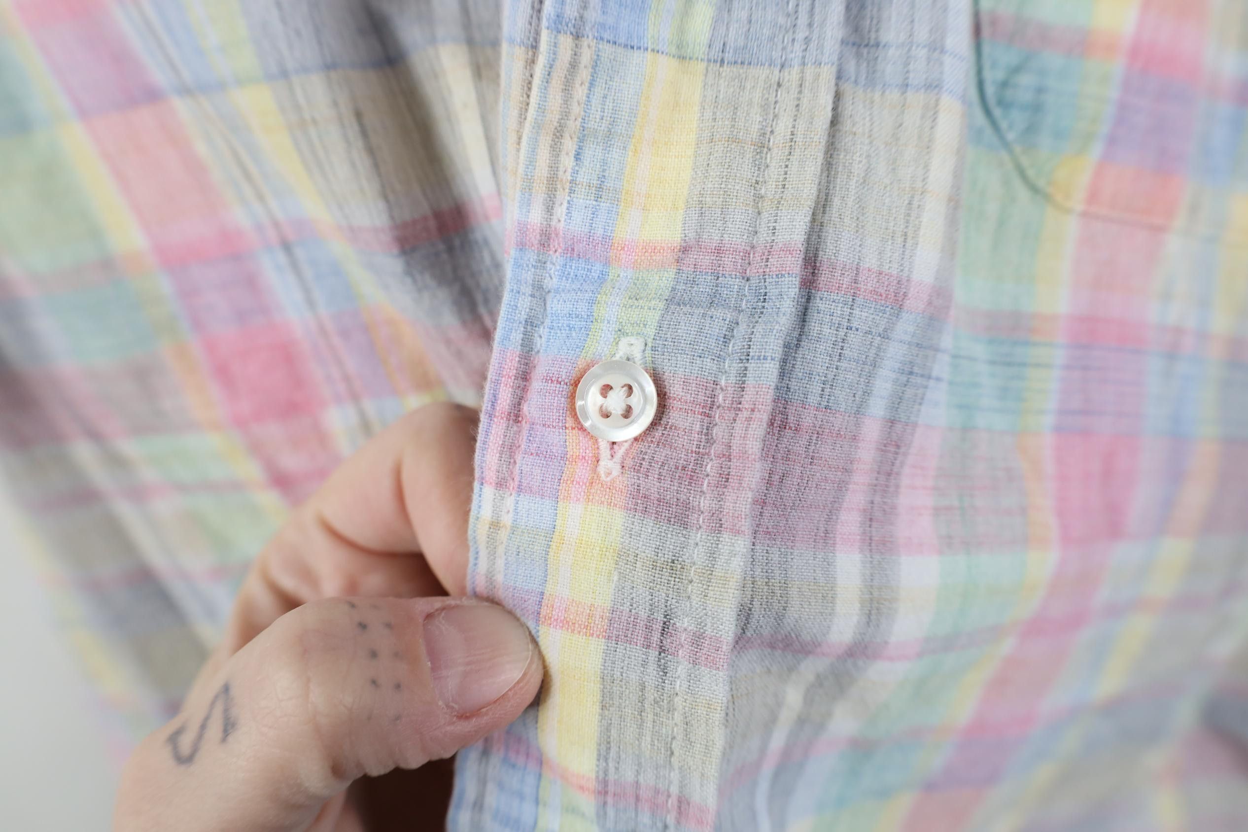 Vintage Vintage 90s Streetwear Madras Plaid Button Down Shirt USA Size US L / EU 52-54 / 3 - 9 Thumbnail