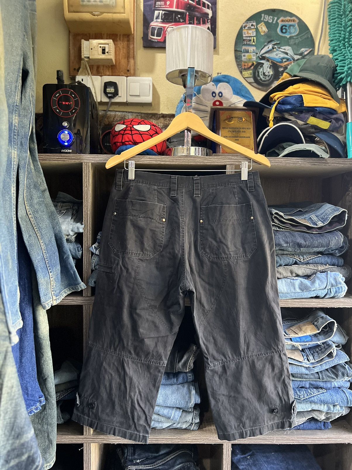 Comme Ca Ism 🔥Comme Ca Ism Single Side Pocket Cropped Pant Size US 30 / EU 46 - 3 Thumbnail