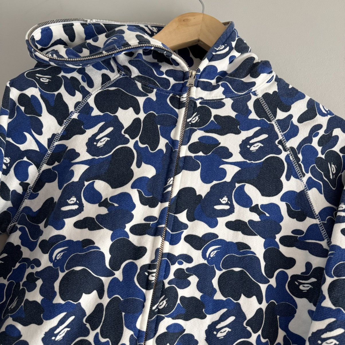 Bape Vintage y2k NFS EXCLUSIVE Blue Camo Full Zip Up Hoodie Size S / US 4 / IT 40 - 1 Thumbnail