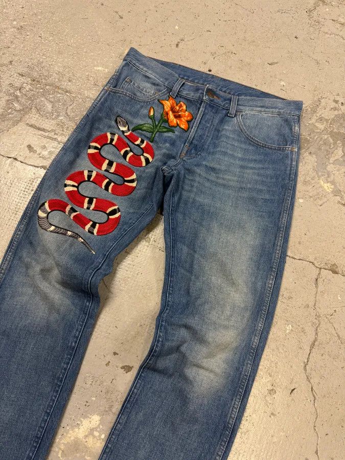 Gucci 2016 Gucci Snake Emboired Denim Jeans Size US 30 / EU 46 - 2 Thumbnail