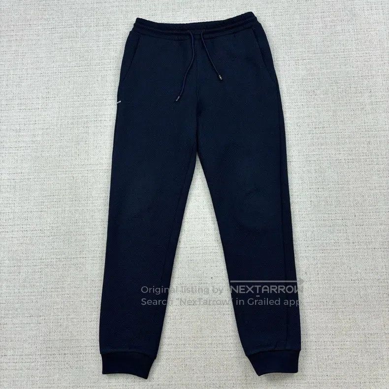 Louis Vuitton Louis Vuitton size s SS24 Solid Logo Embossed Drawstring Kn Size US 28 / EU 44 - 1 Thumbnail