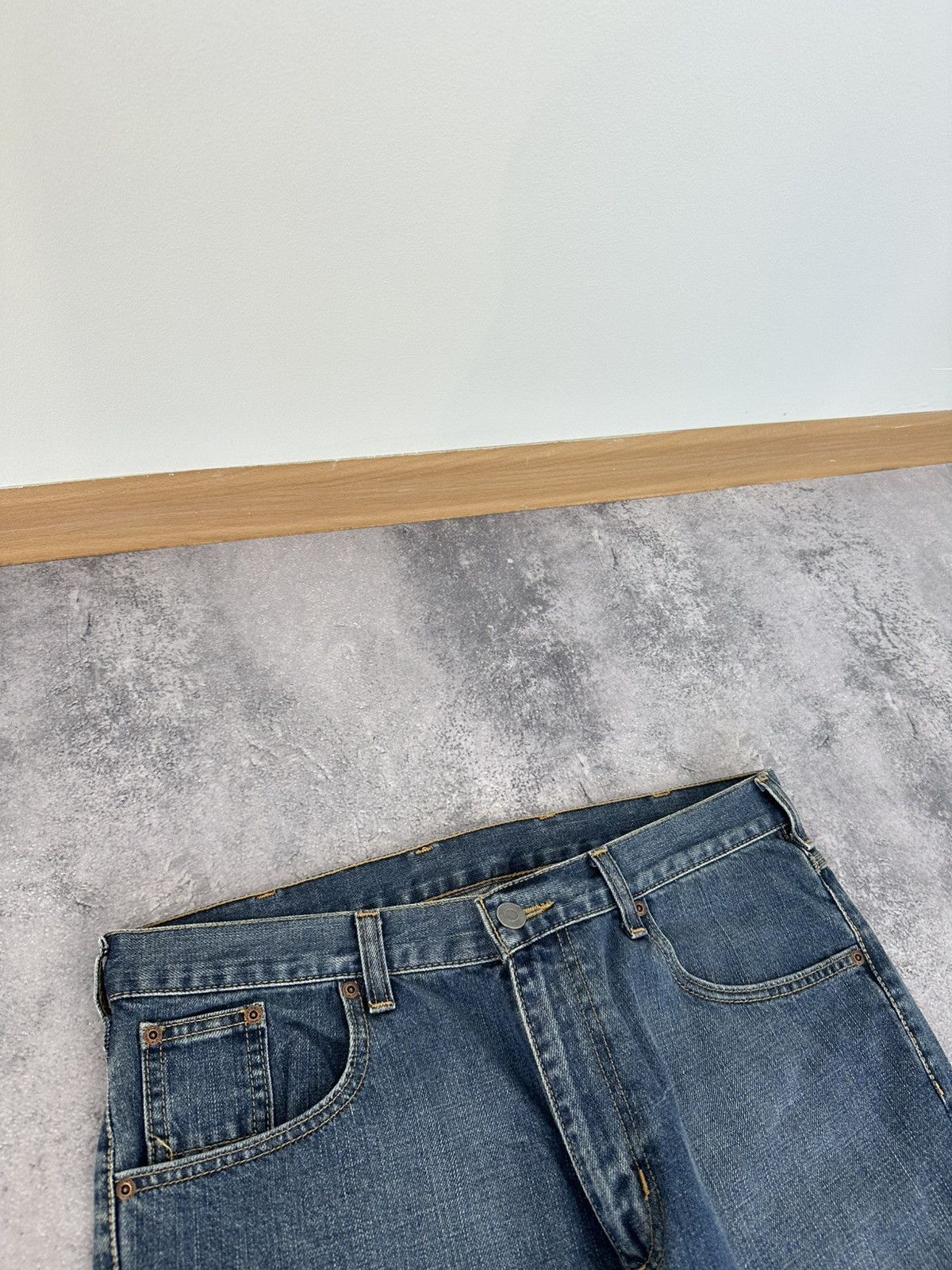 Vintage Carhartt USA Baggy Straight Fit Washed Denim Jeans