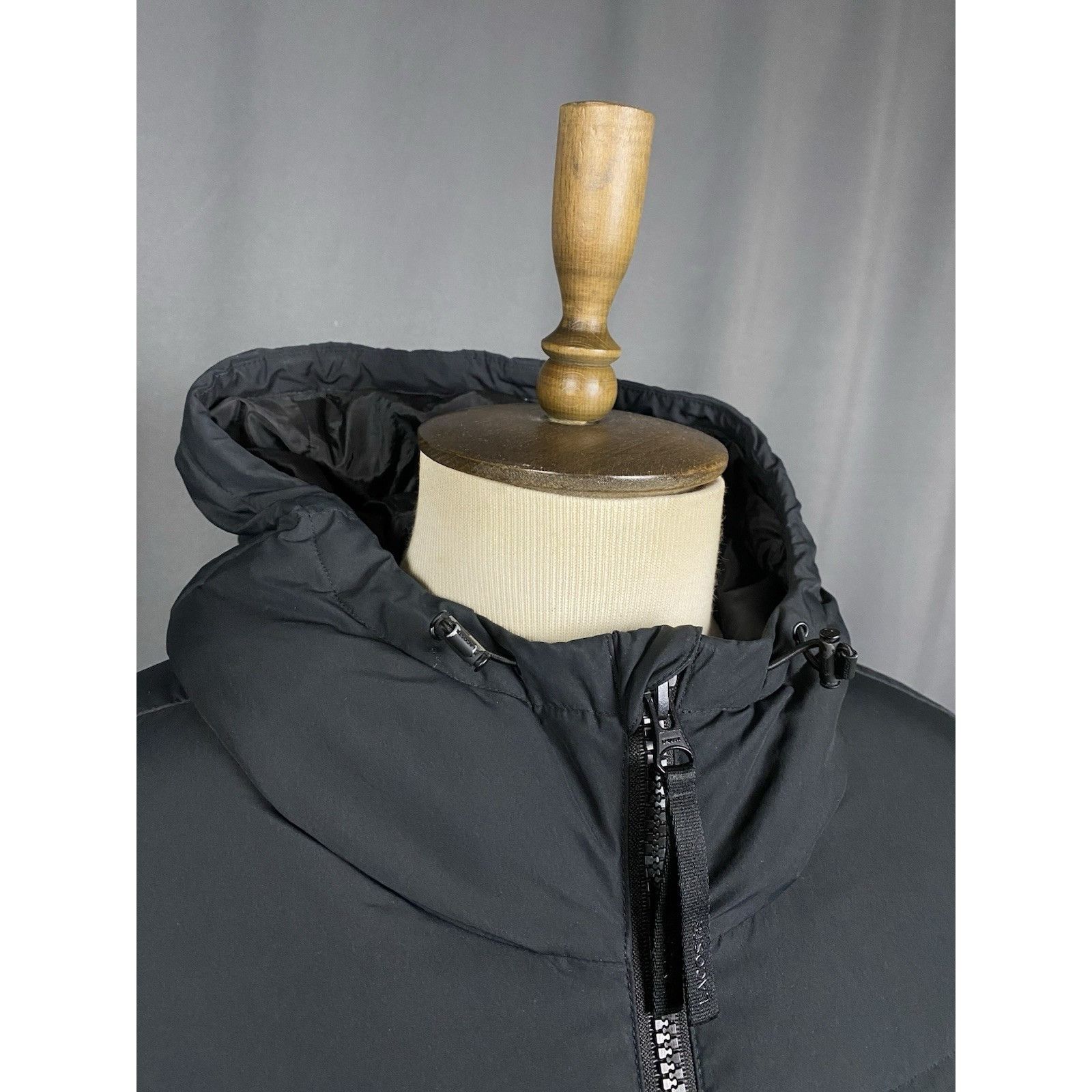Lacoste Lacoste Big Logo Men's Black Down Insulated Puffer Jacket Si Size US XL / EU 56 / 4 - 8 Thumbnail