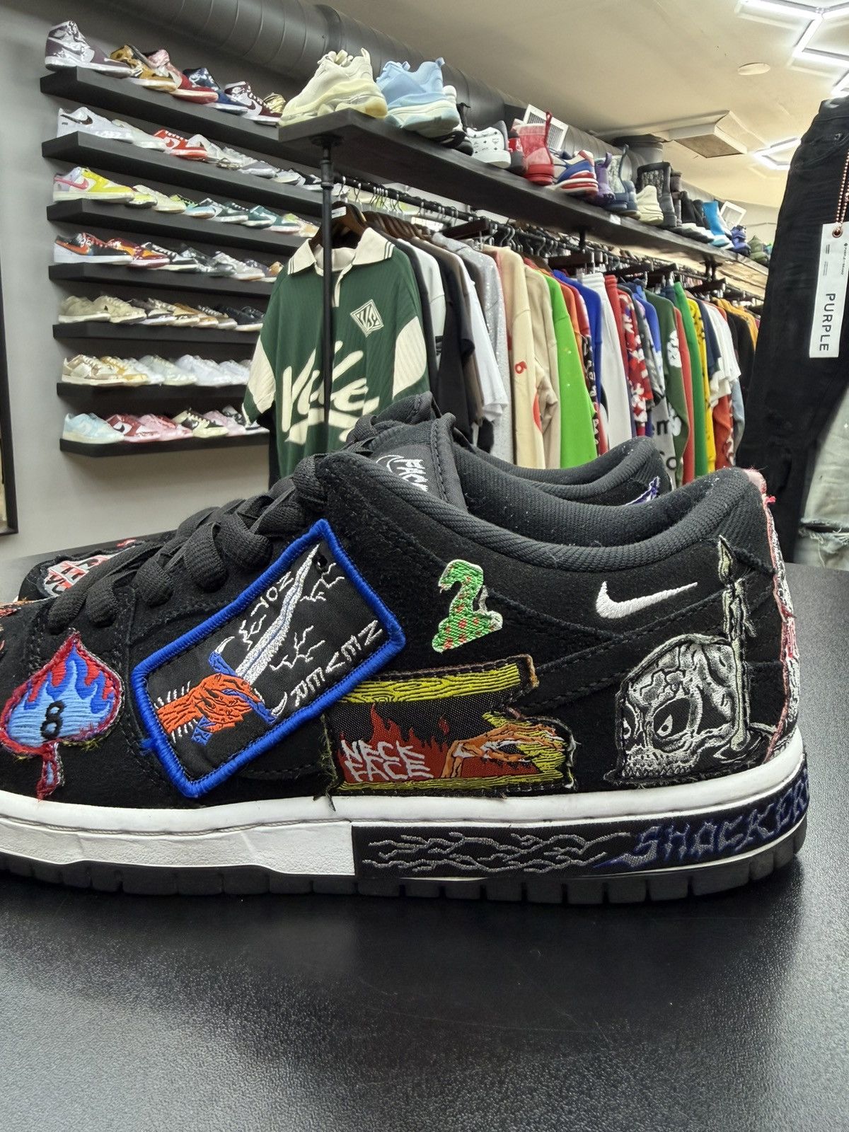 Nike Size 9 - Nike SB Dunk Low Neckface Size US 9 / EU 42 - 5 Thumbnail