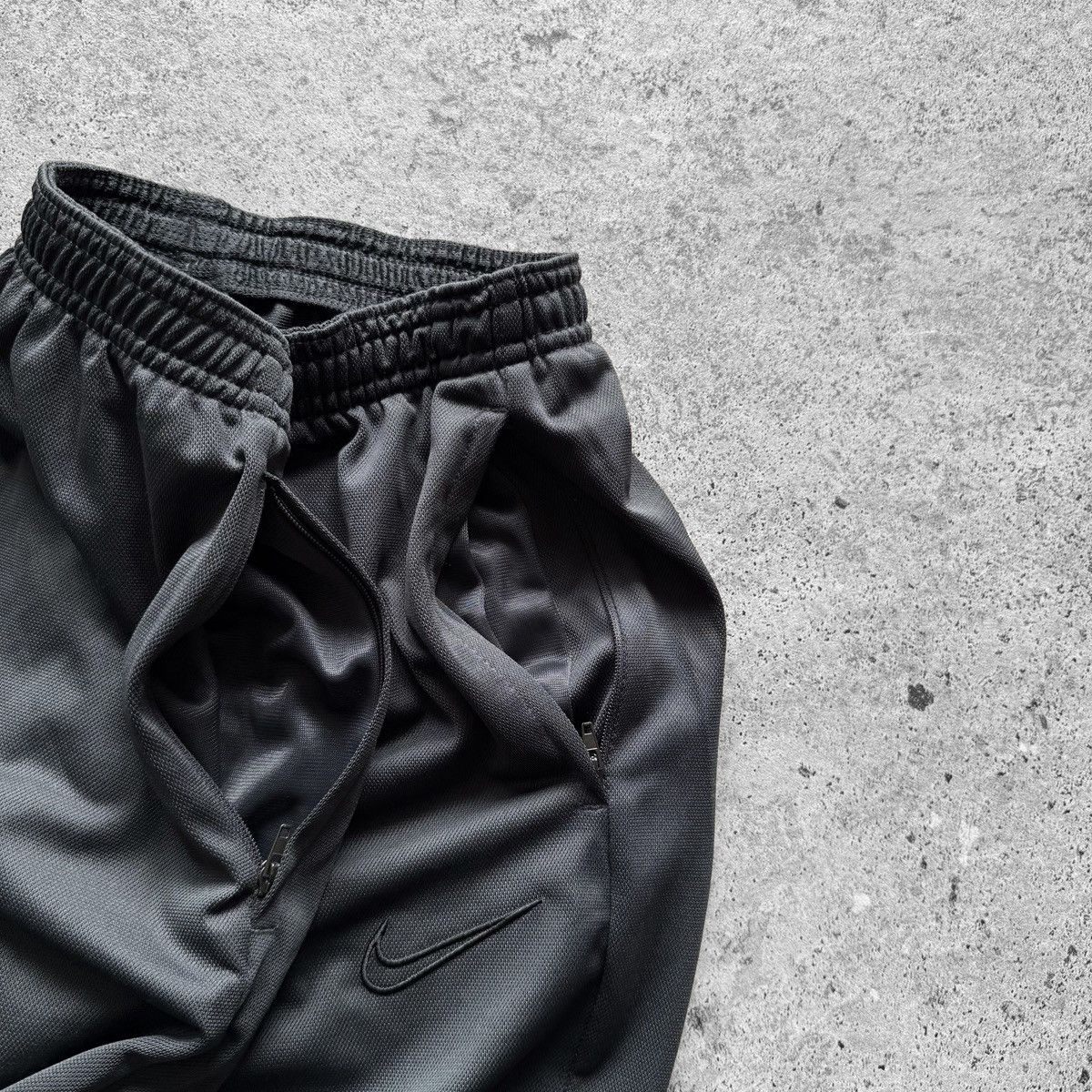 Nike Nike Dark Gray Football Track Pants Dri-Fit Elastic Waist Size 26" / US 2 / IT 38 - 8 Thumbnail