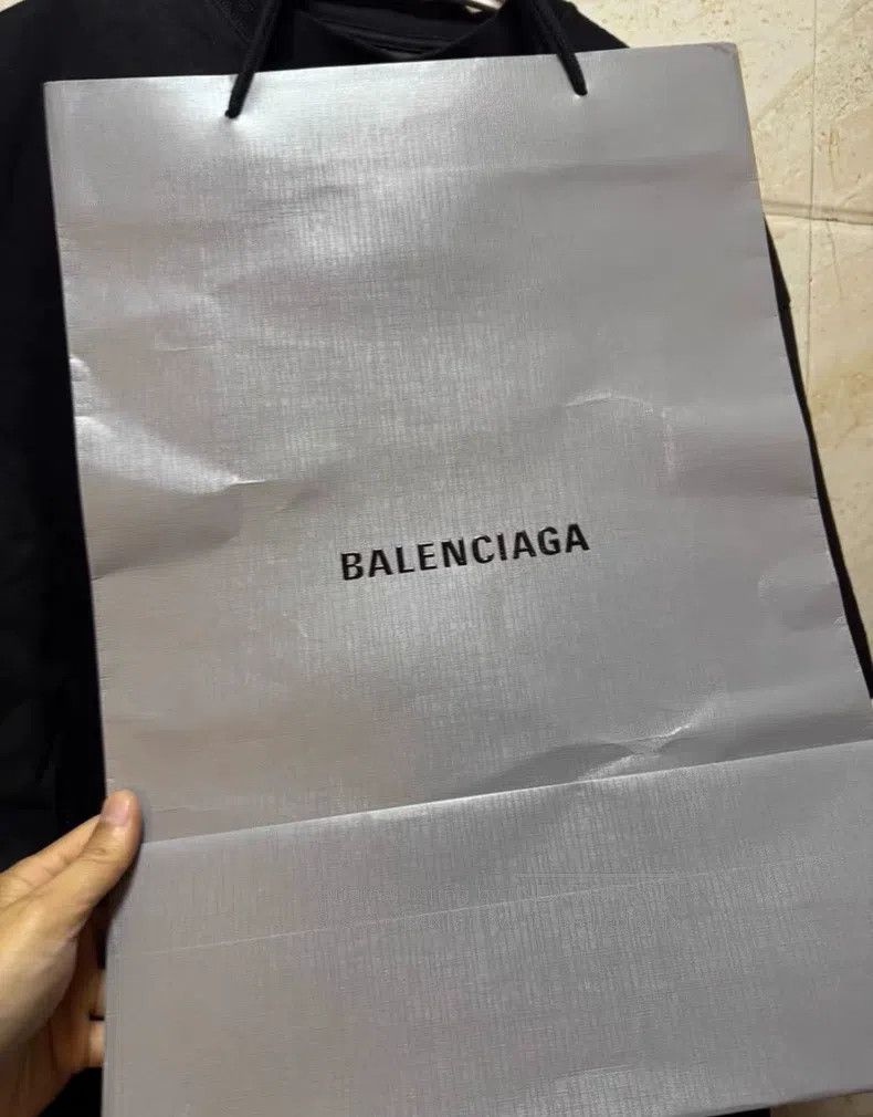 Balenciaga Balenciaga Solid Mud-Dyed Flower Round Neck Loose Short Sl Size US S / EU 44-46 / 1 - 8 Thumbnail