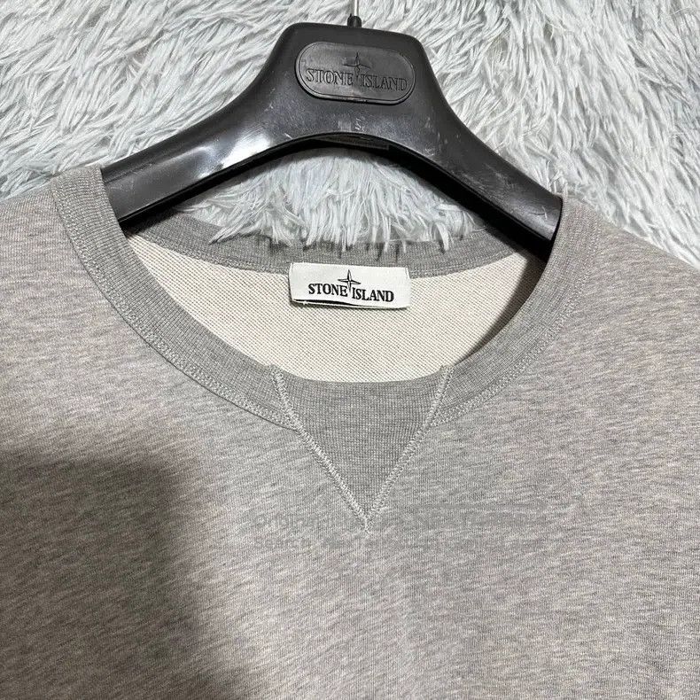 Stone Island Stone Island Round Neck Sweatshirt Pocket Sleeves Grey L S Size US L / EU 52-54 / 3 - 4 Thumbnail