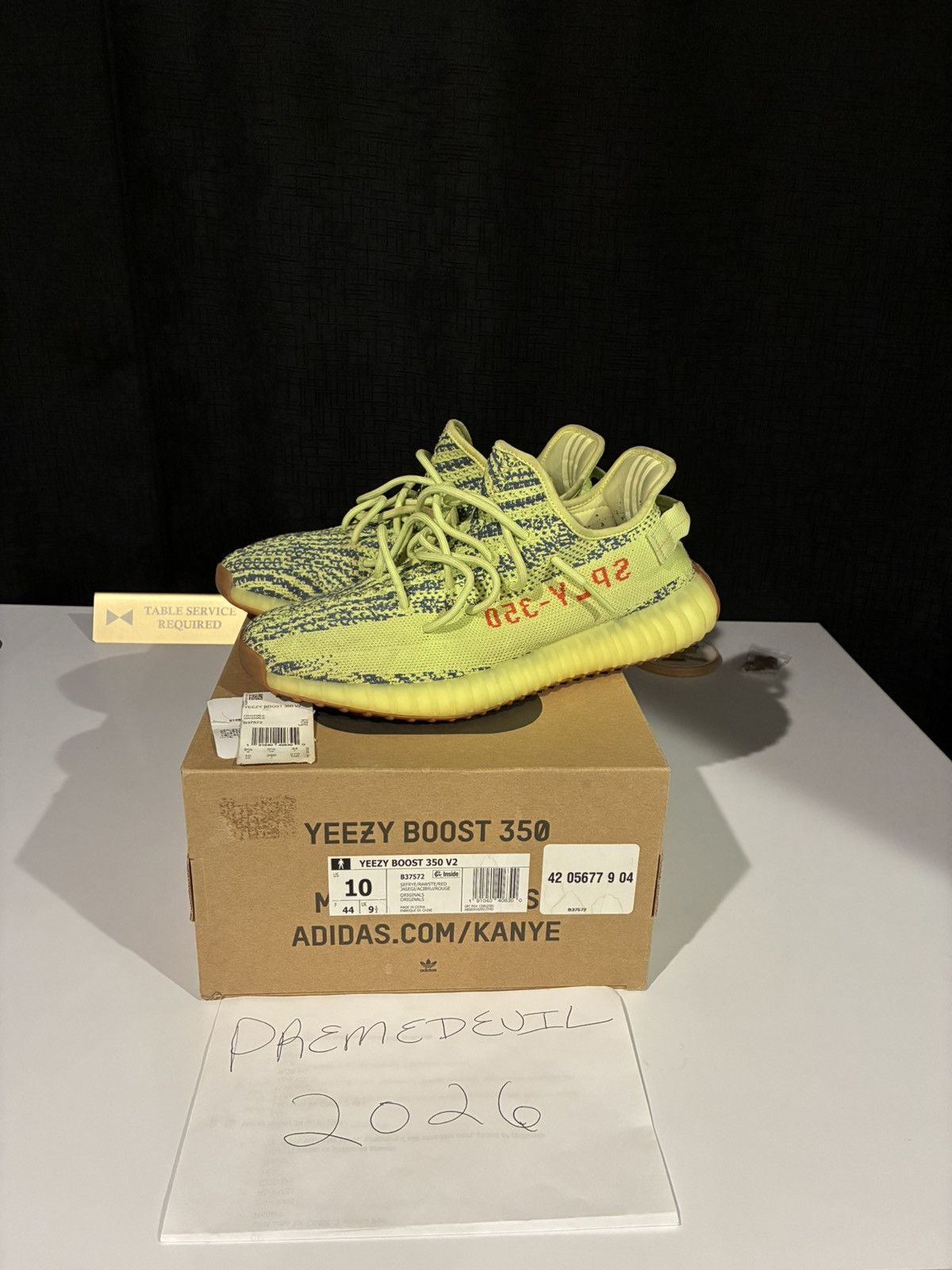 Yeezy adidas Yeezy Boost 350 V2 Semi Frozen Yellow Size 10 Size US 10 / EU 43 - 1 Thumbnail