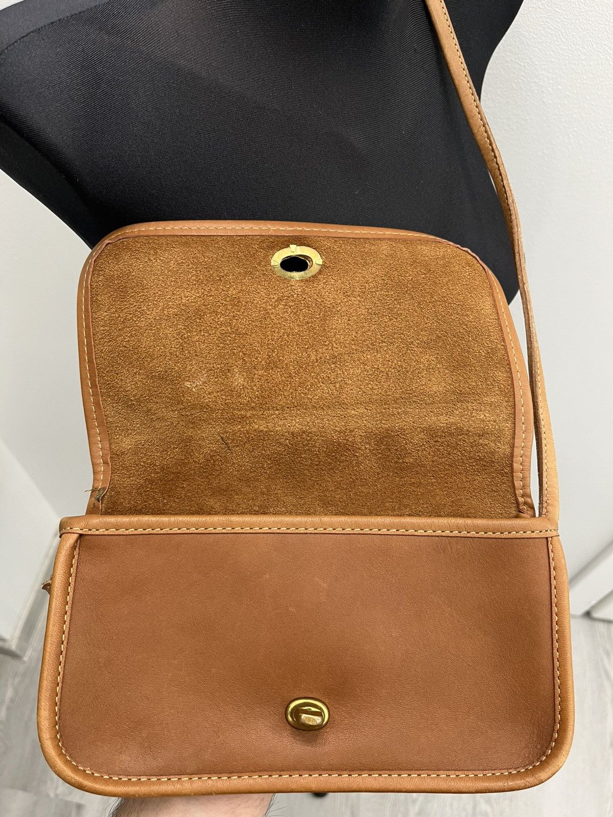 Coach Vintage Coach Leather Turnlock Convertible Shoulder Bag Size ONE SIZE - 8 Thumbnail