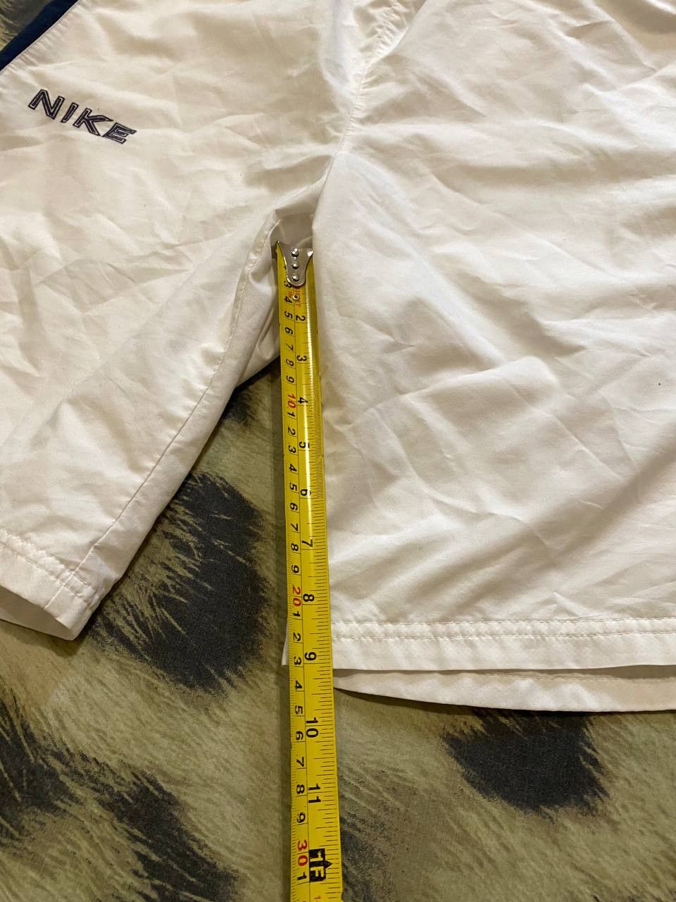 Nike Vintage white shorts big logo Nike Y2K sportwear Size US 34 / EU 50 - 10 Thumbnail
