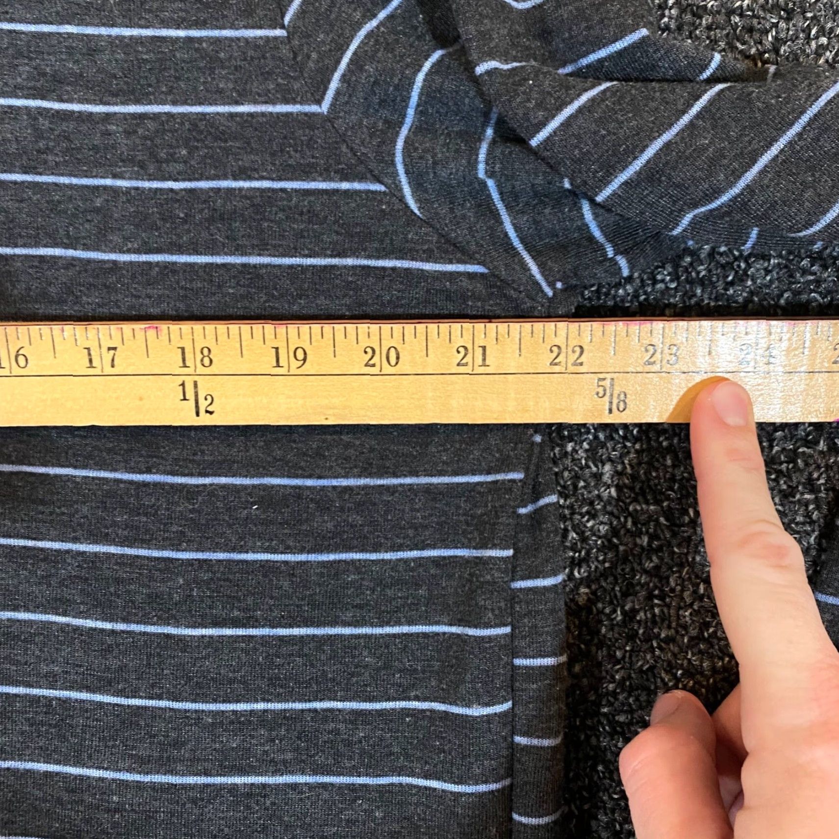 Marine Layer Marine Layer Shirt Mens XL Gray Blue Striped Henley Tee Short Sleeve Shirt T-Shirt Logo Casual Mens Size US XL / EU 56 / 4 - 5 Thumbnail