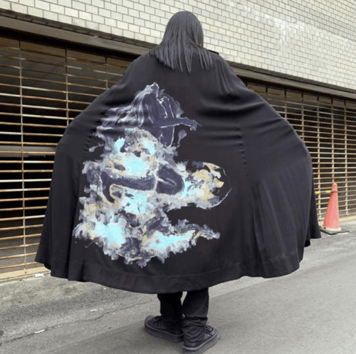 Yohji Yamamoto Yohji Yamamoto Pour Homme - Printed Rayon Cape Coat Size US S / EU 44-46 / 1 - 6 Thumbnail