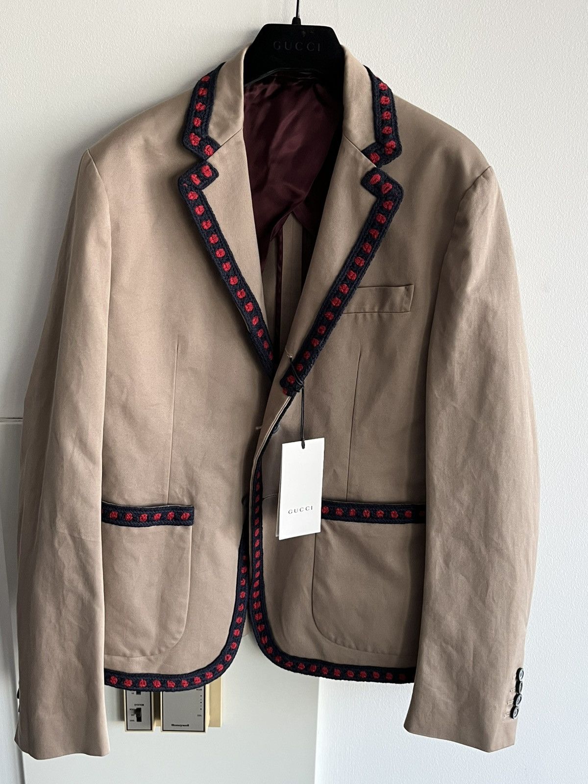 Gucci $3k Value Gucci SuperRunway 2015-16 Runway Celebrity Blazer Size 46S - 12 Thumbnail
