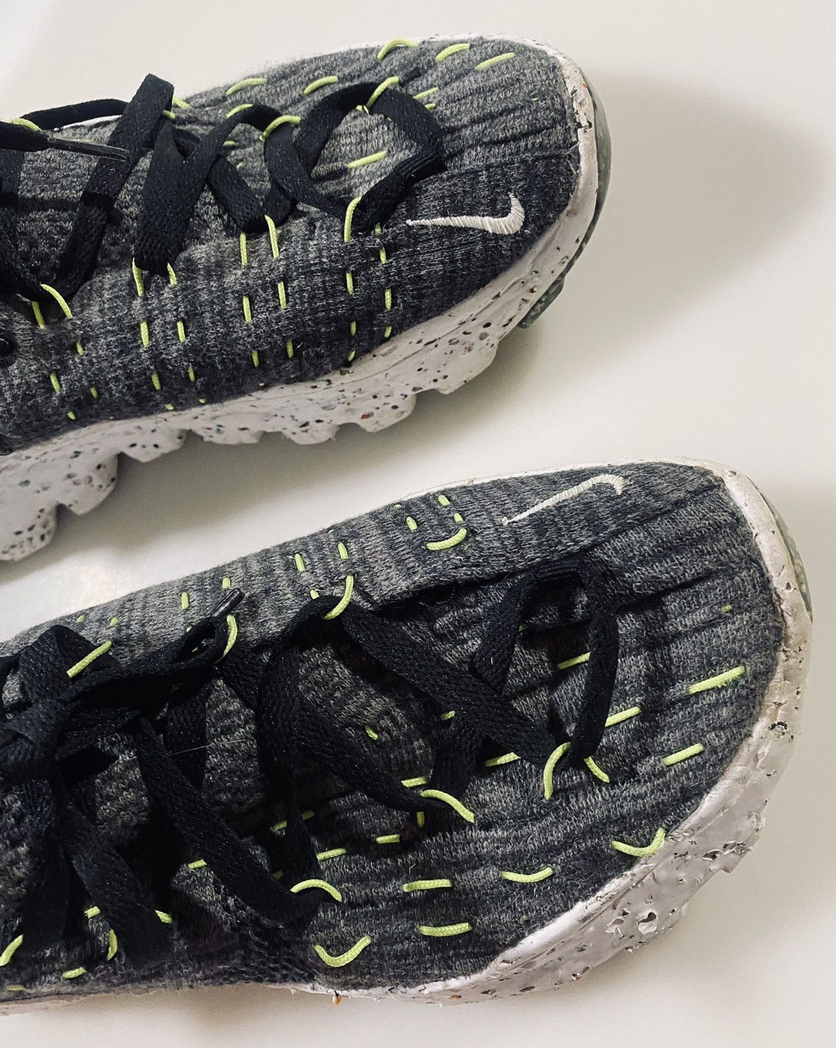 Nike VGC Nike Space Hippie 04 "Black/Volt" sneakers 9.5 Size US 9.5 / EU 42-43 - 12 Thumbnail