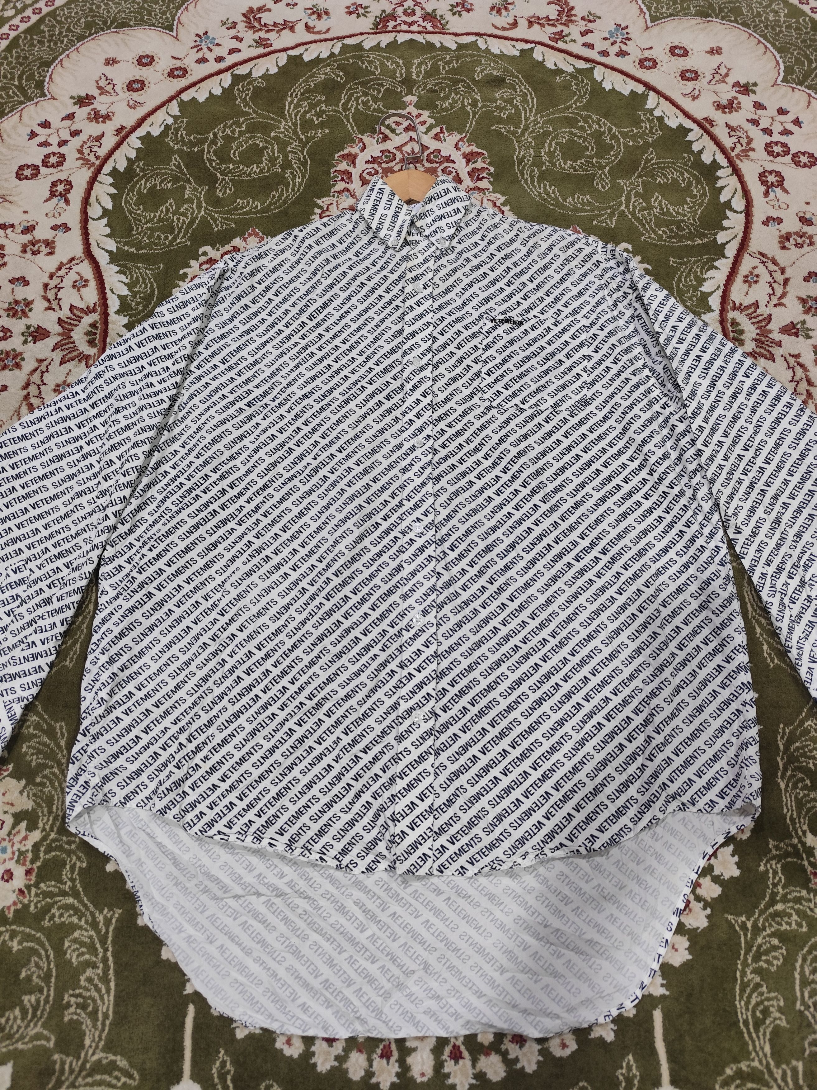 Vetements VETEMENTS MONOGRAM POUR HOMME TRICOT 2018 BY DEMNA GVASALIA Size US S / EU 44-46 / 1 - 1 Thumbnail