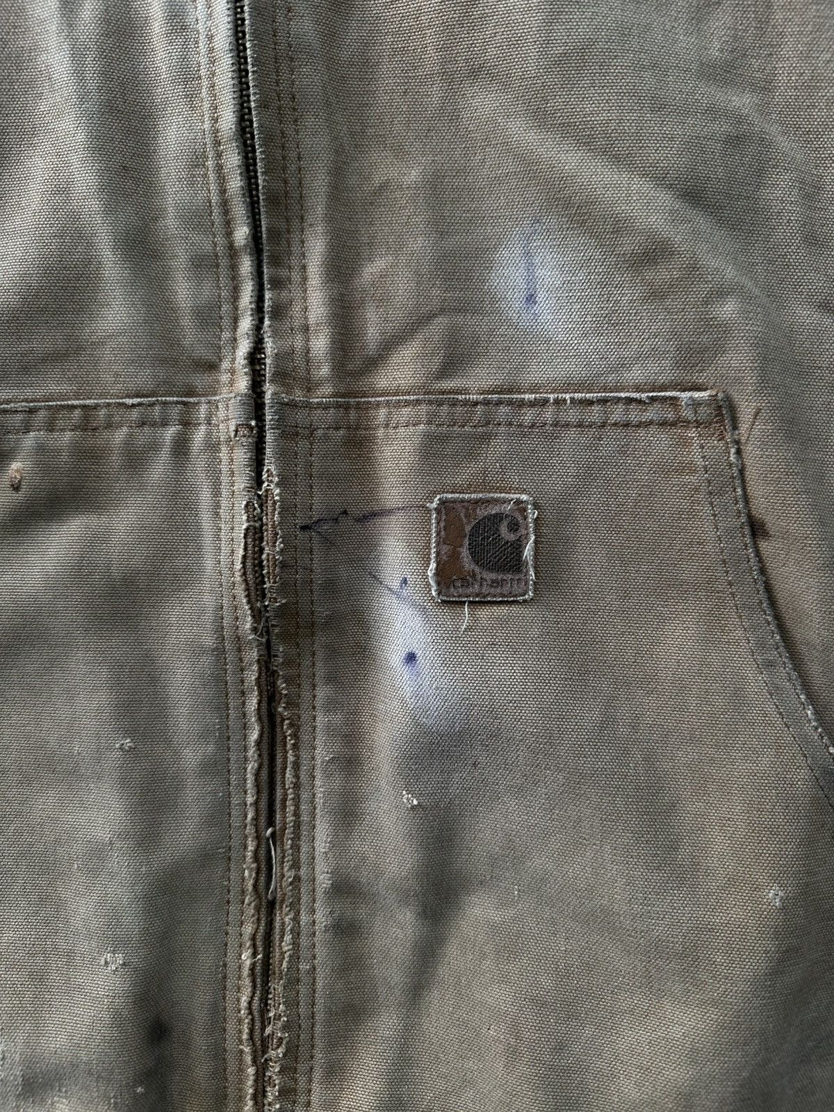 Carhartt Vintage 2009 Carhartt J130 Active Hooded Jacket Thrashed Size US L / EU 52-54 / 3 - 4 Thumbnail