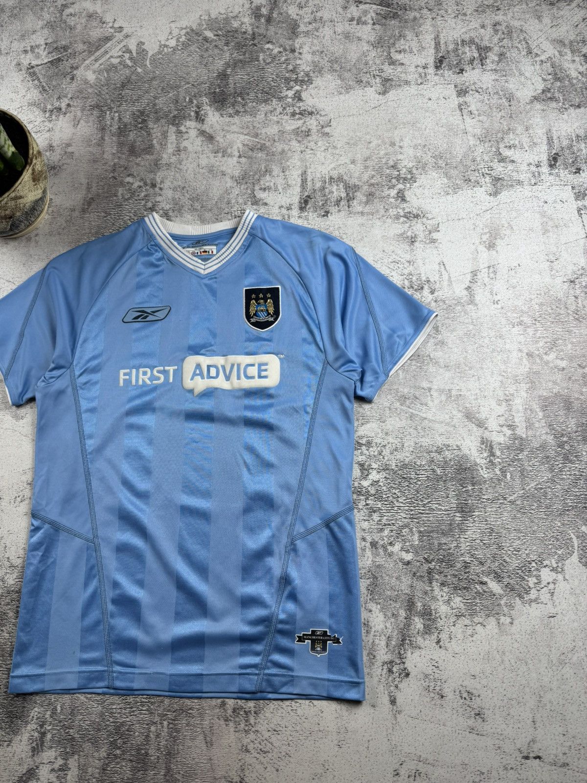 Reebok Manchester City 2003 2004 Reebok Blue Soccer Football Men’s XSmall Shirt Jersey Size US XS / EU 42 / 0 - 3 Thumbnail
