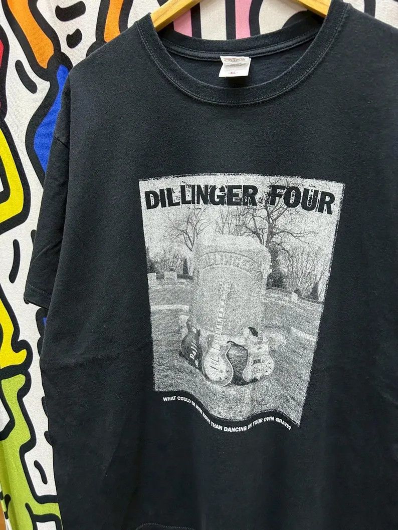 Vintage Vintage 2000s Dillinger Four Band tshirt size XL Size US XL / EU 56 / 4 - 1 Thumbnail