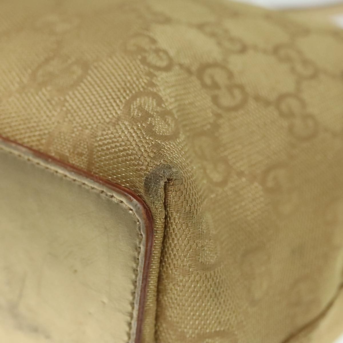 GUCCI GG Canvas Shoulder Bag Gold Tone Gold 0021099