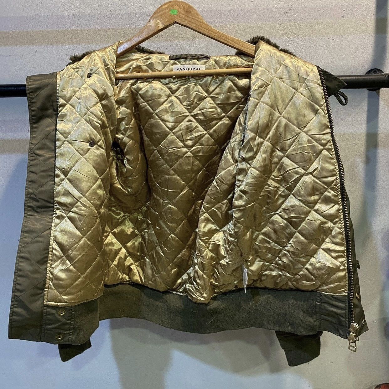 Vanquish 🔥VANQUISH JAPAN FUR BOMBER Size US S / EU 44-46 / 1 - 3 Thumbnail