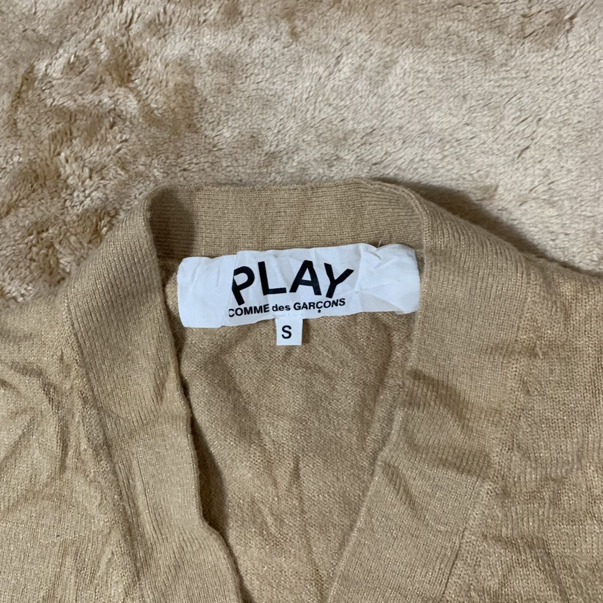 Comme des Garcons PLAY CDG Sweaters Men’s Cardigan (Coffee) Size US S / EU 44-46 / 1 - 3 Thumbnail