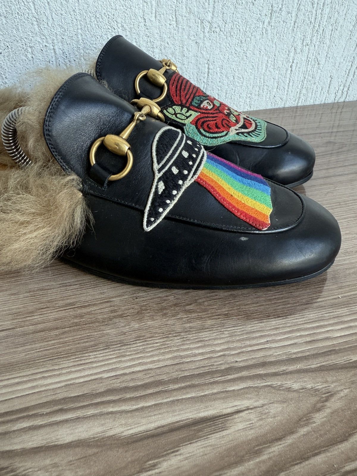 Gucci Ufo and dragons Fur mules Size US 7.5 / EU 40-41 - 6 Thumbnail