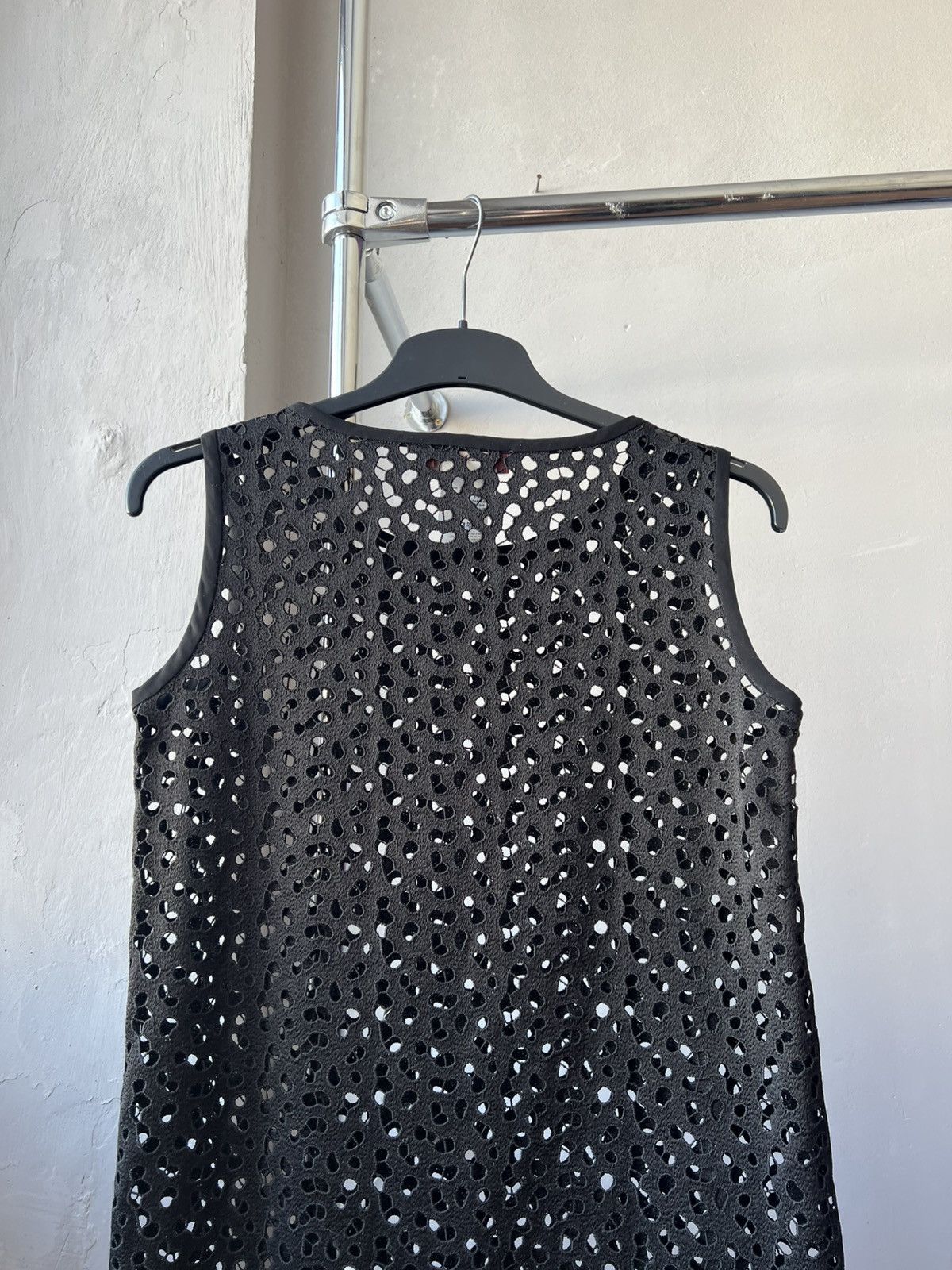 Max Mara MAX MARA STUDIO BLACK OPENWORK SLEEVELESS BOXY STYLE DRESS Size M / US 6-8 / IT 42-44 - 13 Thumbnail