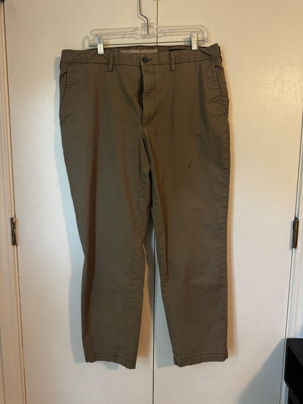 Banana Republic Banana Republic Lived In Chino 38x30 Size US 38 / EU 54 - 1 Thumbnail