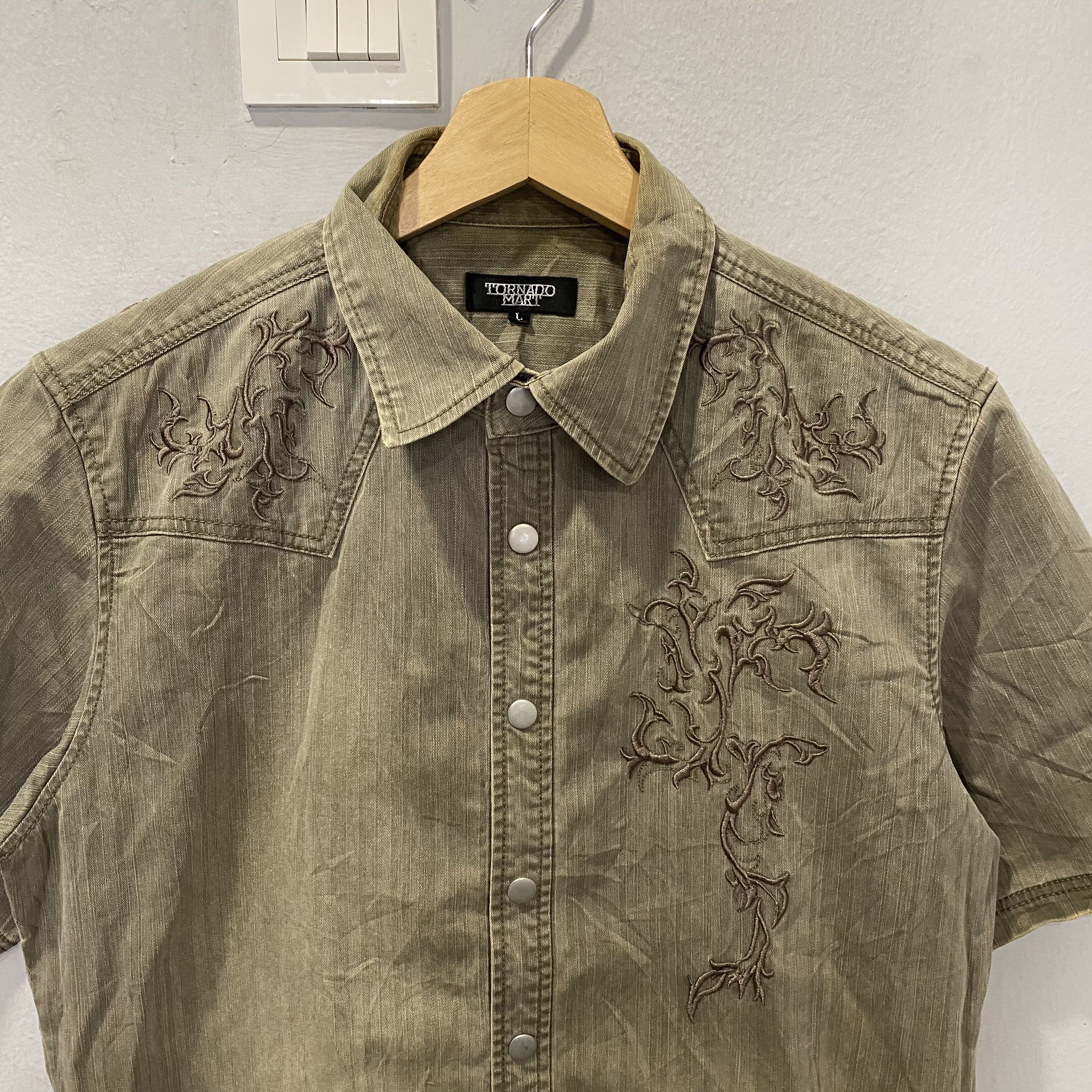 Tornado Mart Tornado Mart Japan Punk gothic embroidery faded button shirt Size US M / EU 48-50 / 2 - 2 Thumbnail