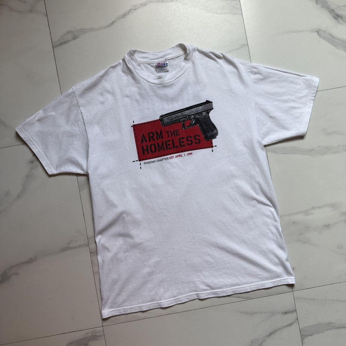Vintage Vintage ‘99 Arm The Homeless T-Shirt Size US XL / EU 56 / 4 - 4 Thumbnail