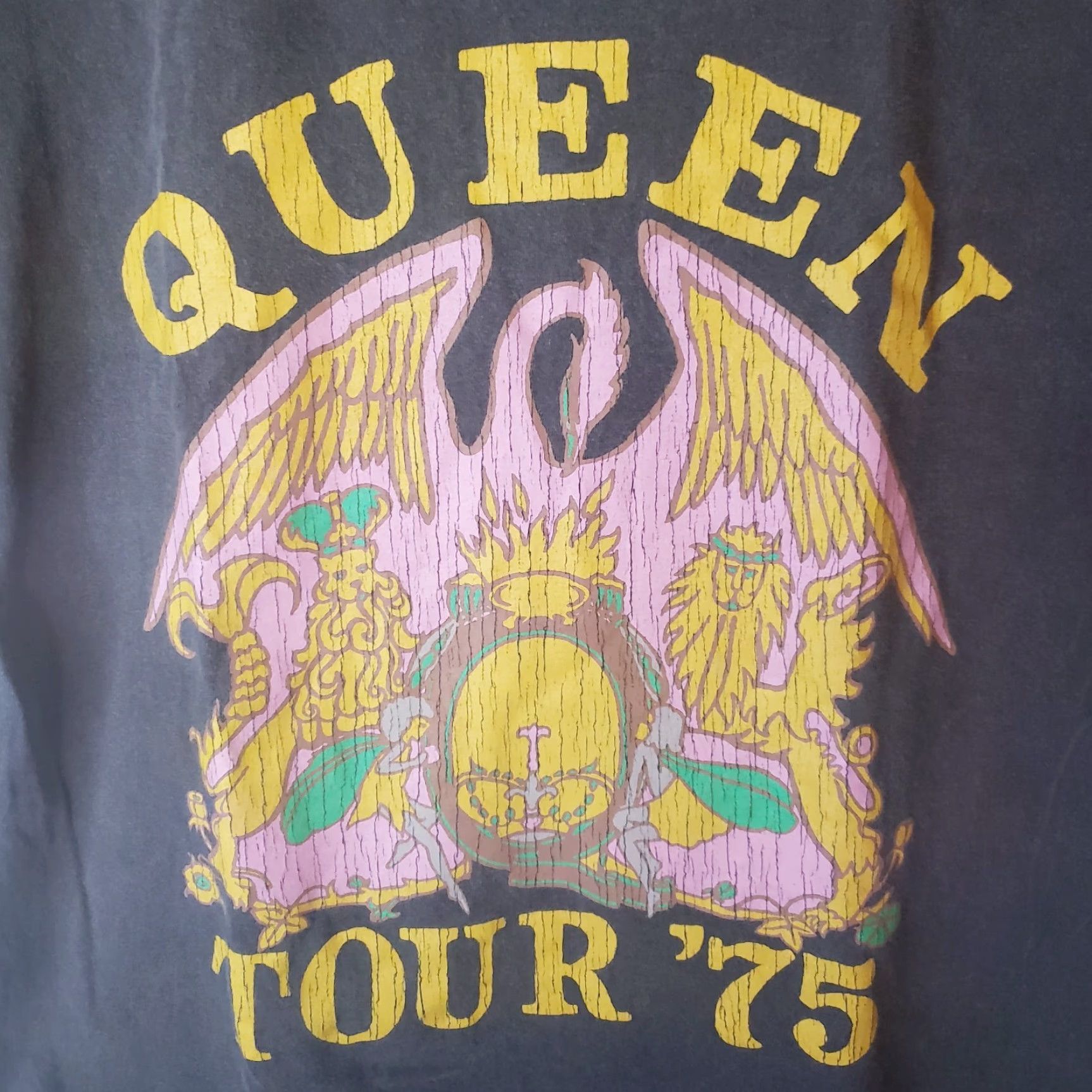 Vintage VINTAGE Queen Tour 75 Official Merch Mens T-Shirt M/L Black Cotton Jersey Short Sleeve Round Neck Logo 75 Queen Band Tour Boys/Girls Mens Size US M / EU 48-50 / 2 - 5 Thumbnail