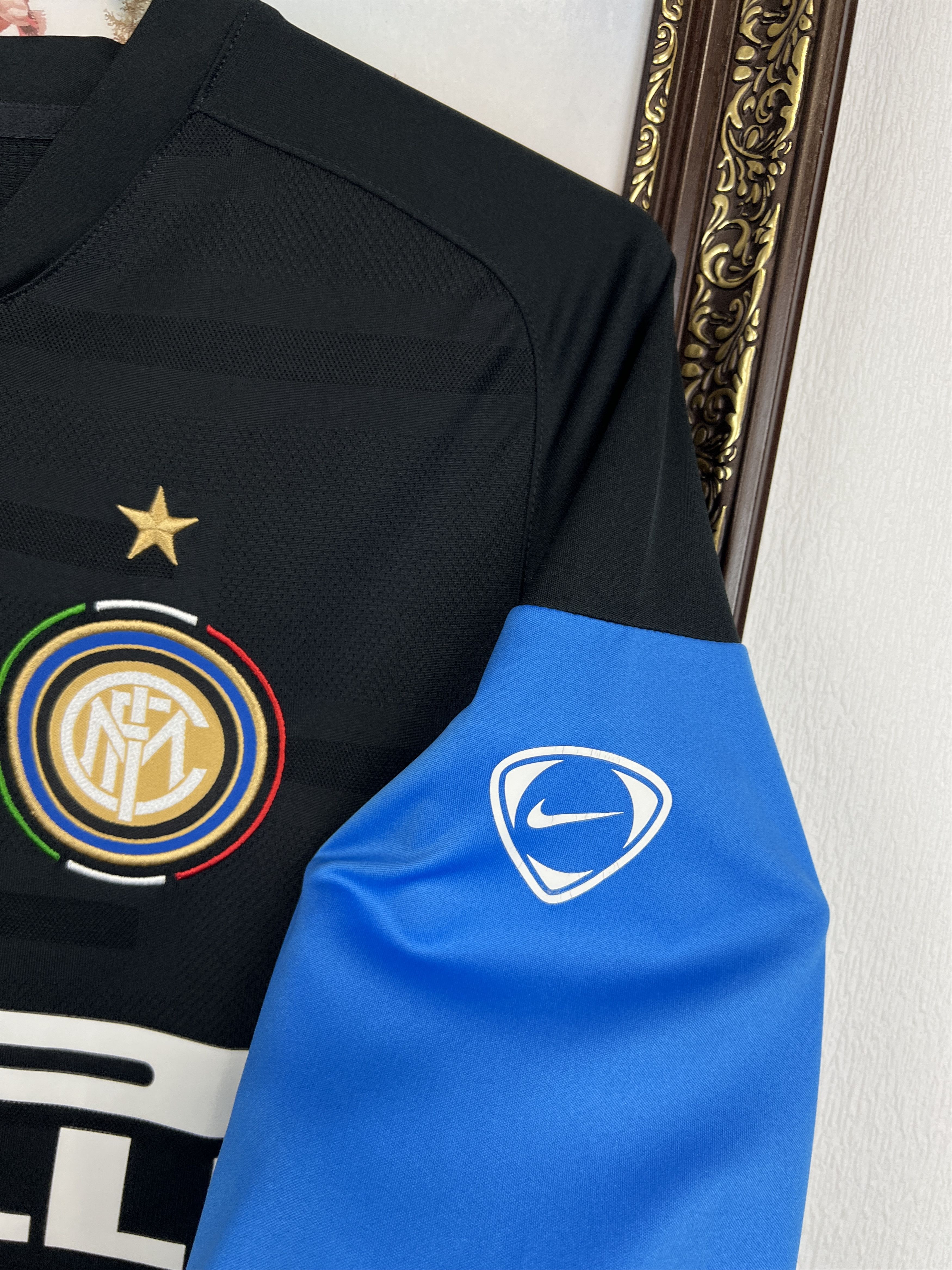 Nike Vintage 2009 Inter Milan Football Train Shirt Maglia Jersey Size US M / EU 48-50 / 2 - 4 Thumbnail