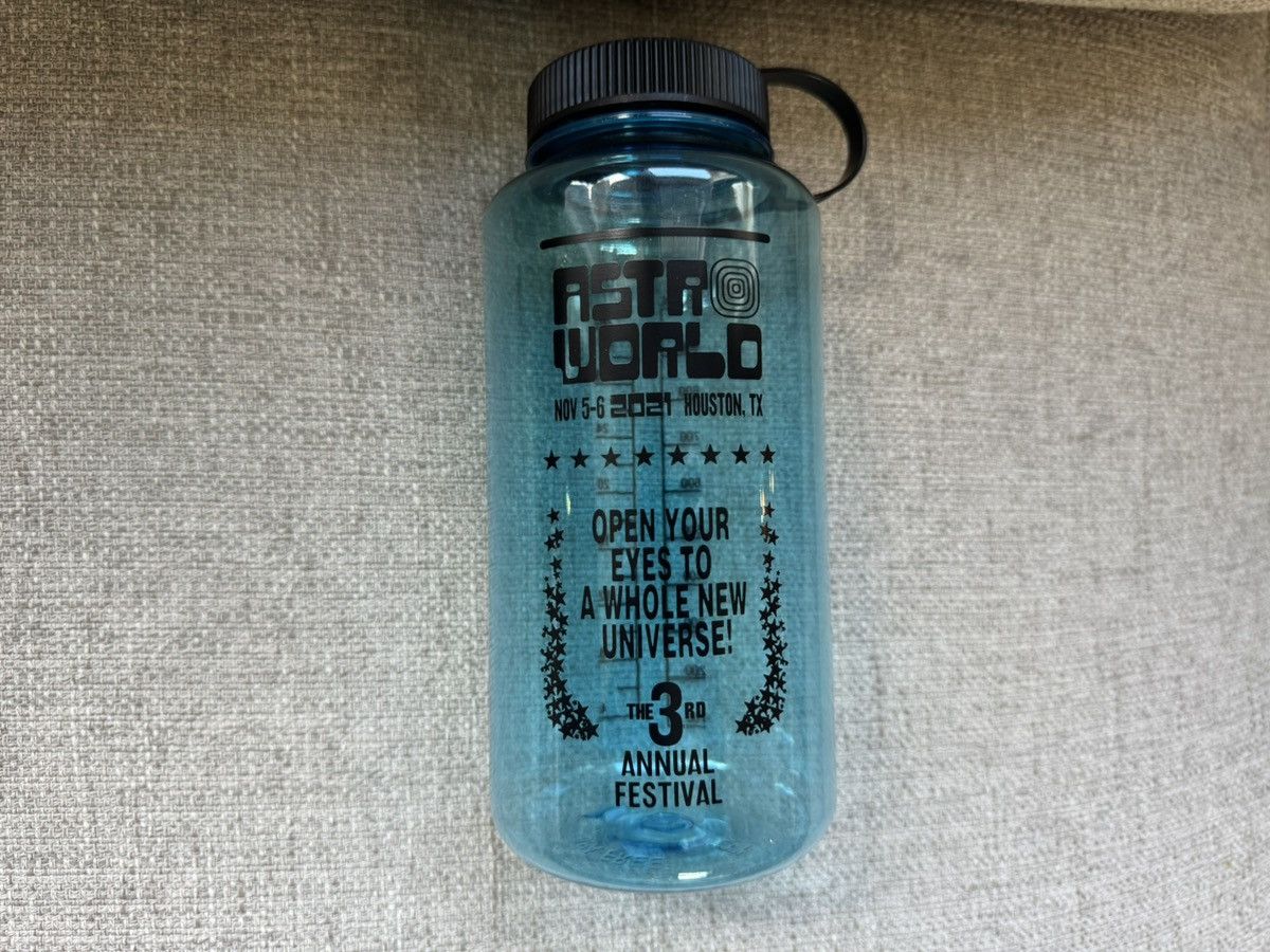 Travis Scott Travis Scott 2021 Astroworld Festival Water Bottle Blue Size ONE SIZE - 1 Thumbnail