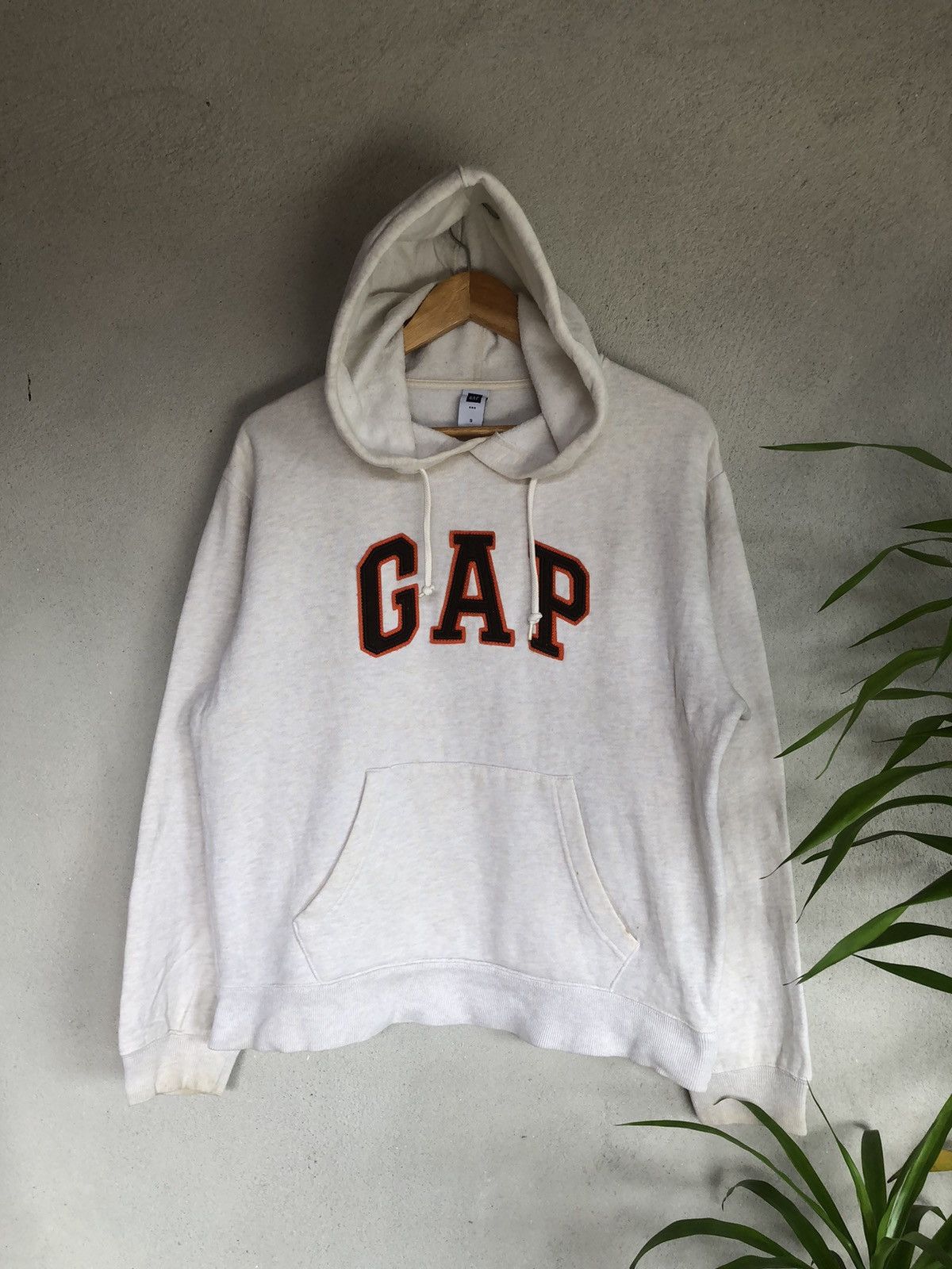 Gap × Japanese Brand Vintage Y2K GAP Hoodie Boxy Spellout Size US L / EU 52-54 / 3 - 2 Thumbnail