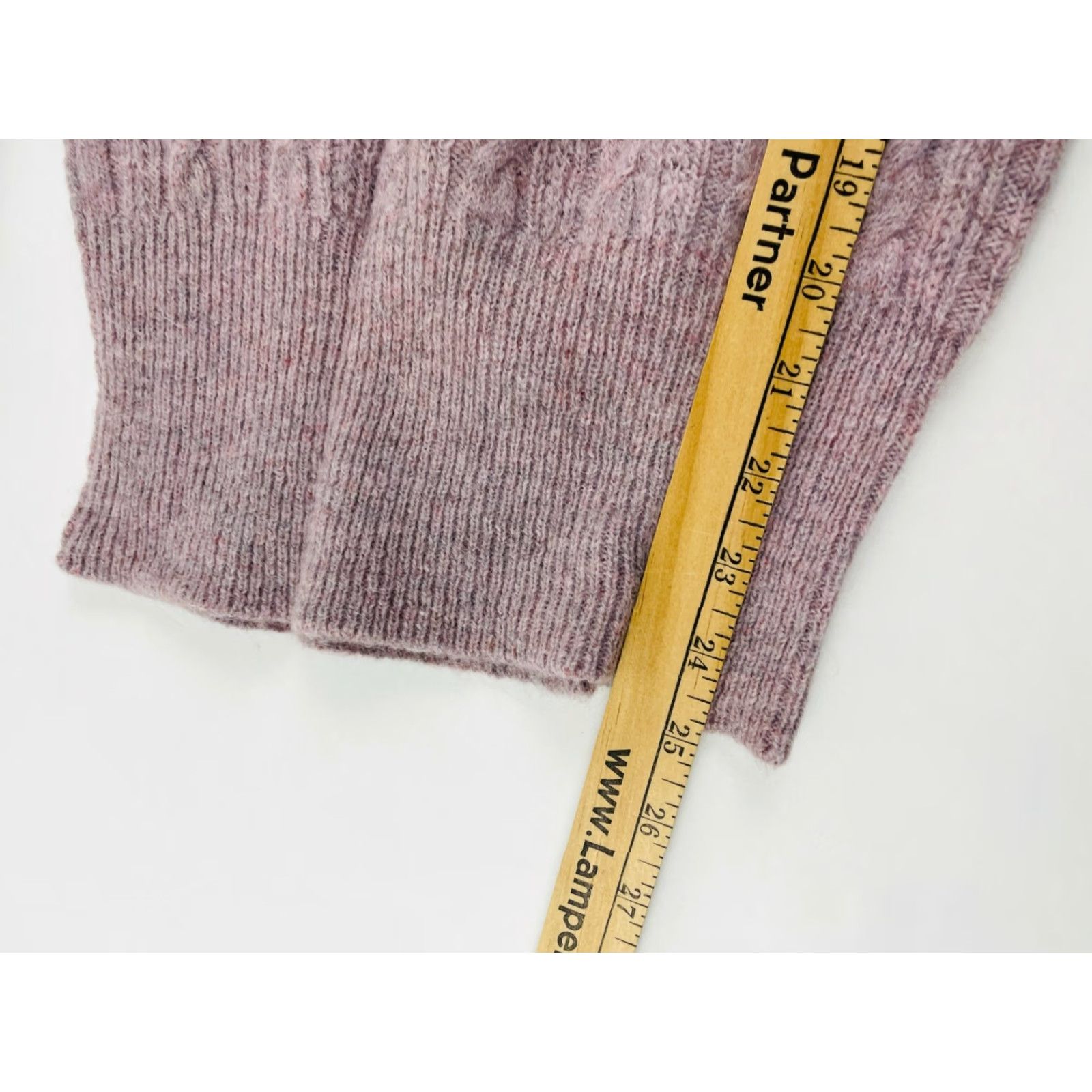 Vintage CAbi Sweater Women's XS Pink Pullover Alpaca Wool Blend Cable-Knit V-Neck Size XS / US 0-2 / IT 36-38 - 4 Thumbnail