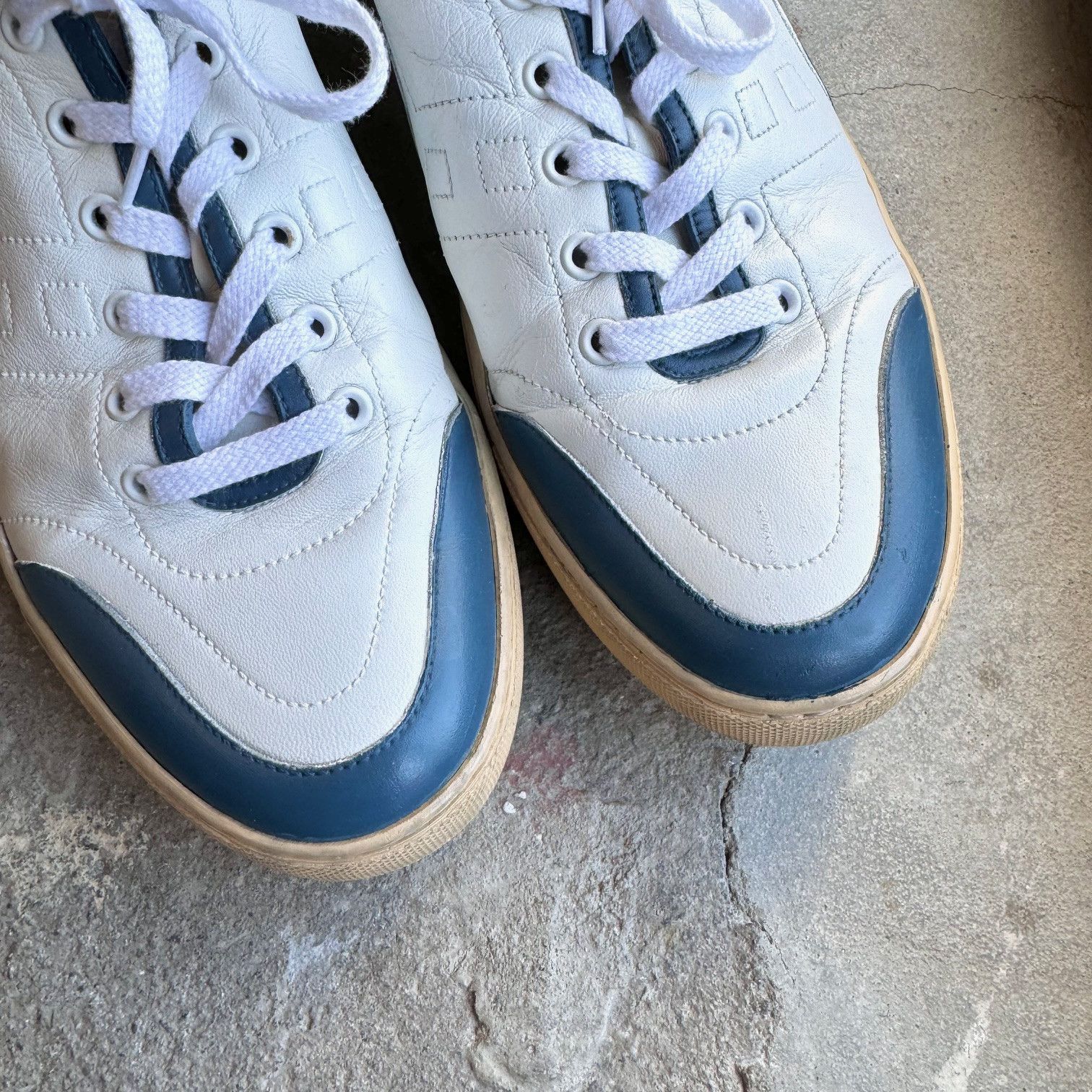 Hermes Hermès White Leather Blue Accent H Low-top Sneakers Size US 8 / EU 41 - 14 Thumbnail