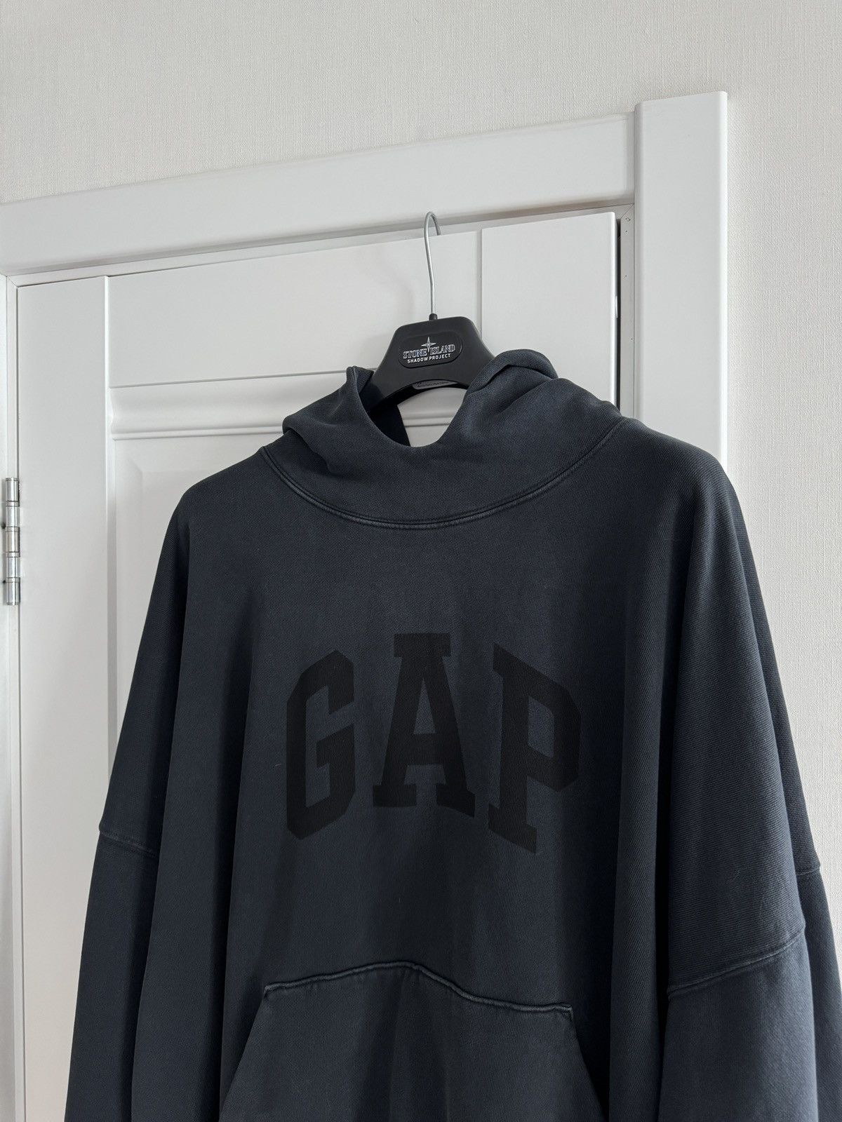 Balenciaga × Gap × Yeezy Yeezy x Gap Engineered by Balenciaga Dove Hoodie Black 🇺🇸 Size US XXL / EU 58 / 5 - 4 Thumbnail
