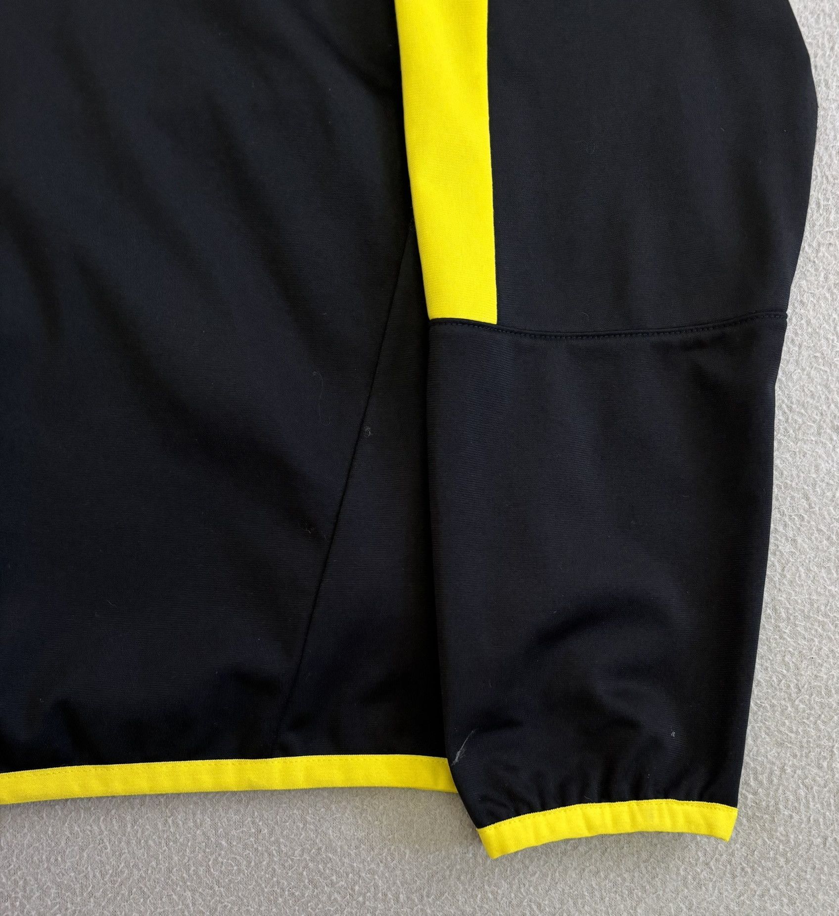 Puma Borussia Dortmund 2015/2016 Puma Football Sweatshirt Small Size US S / EU 44-46 / 1 - 14 Thumbnail