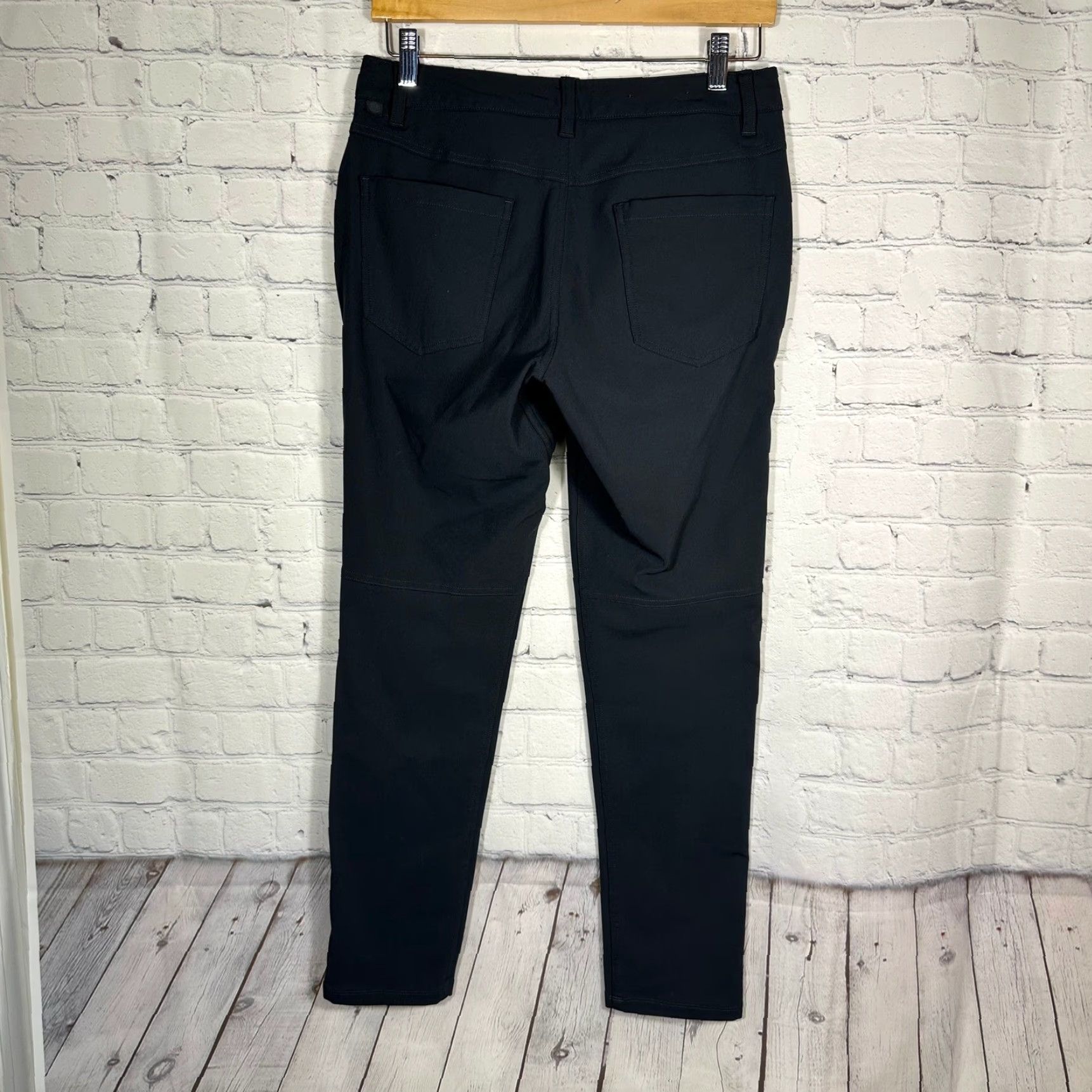 Lululemon Lululemon Commission Pant Slim Mens 29 Gray Chino 5-Pocket Technical Trousers Slim Fit Warm Weather Ready Size US 29 - 6 Thumbnail