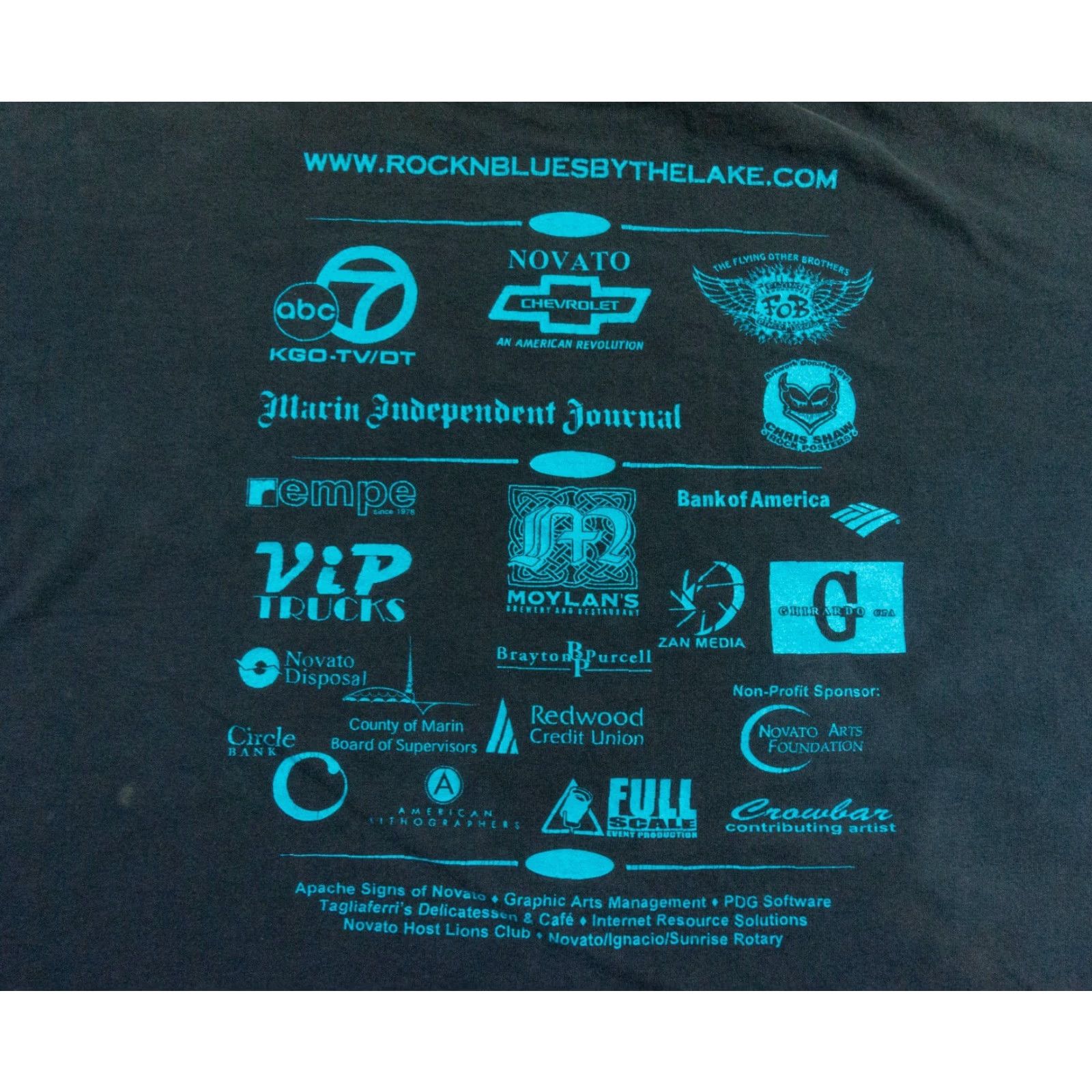 Gildan VINTAGE Gildan Rock'n Blues by the Lake Shirt Adult XL Black 2005 Band Tee Mens Size US XL / EU 56 / 4 - 7 Thumbnail