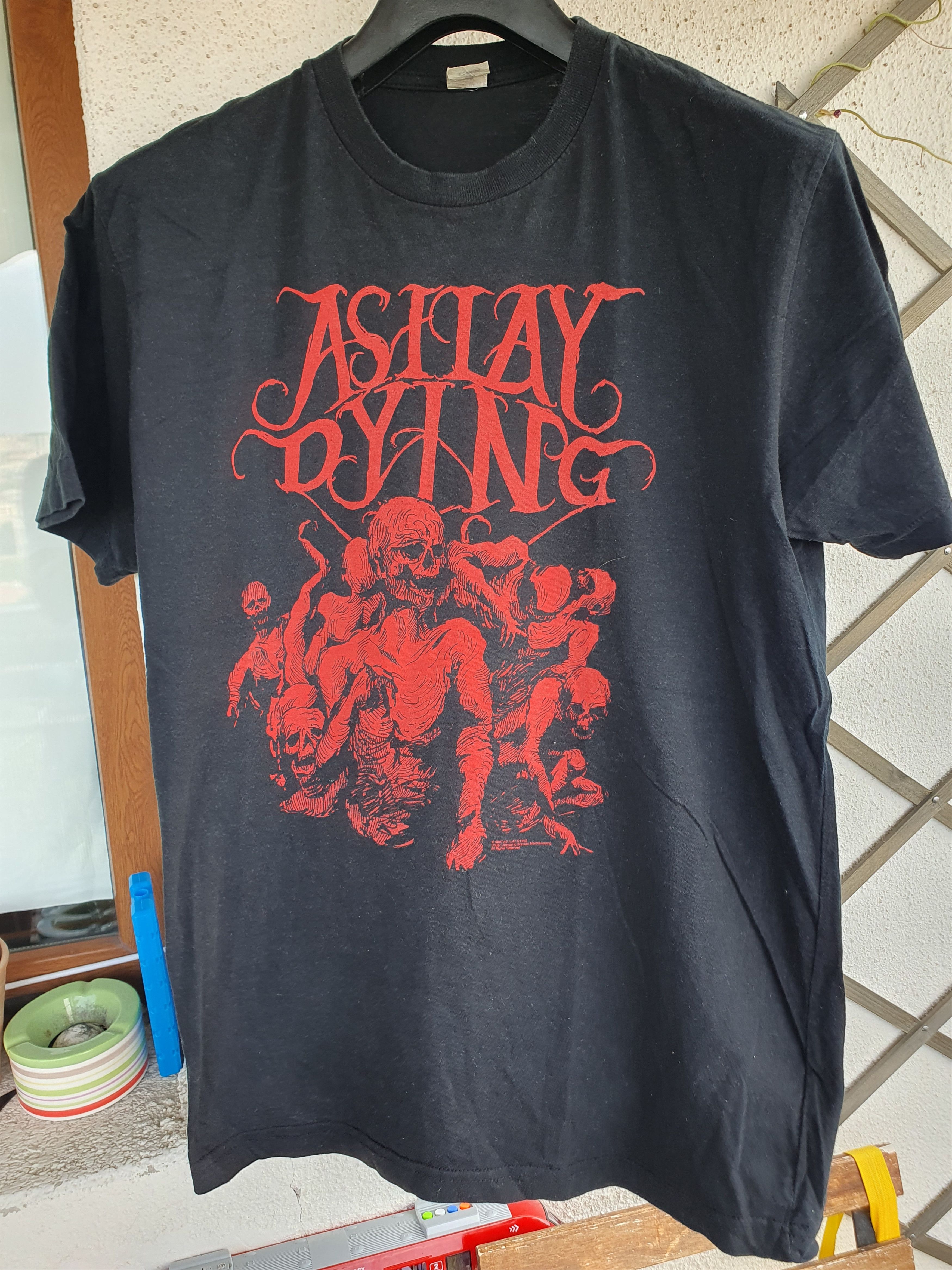 Band Tees As I Lay Dying Skulls 2007 Band t-shirt sz L Size US L / EU 52-54 / 3 - 1 Thumbnail