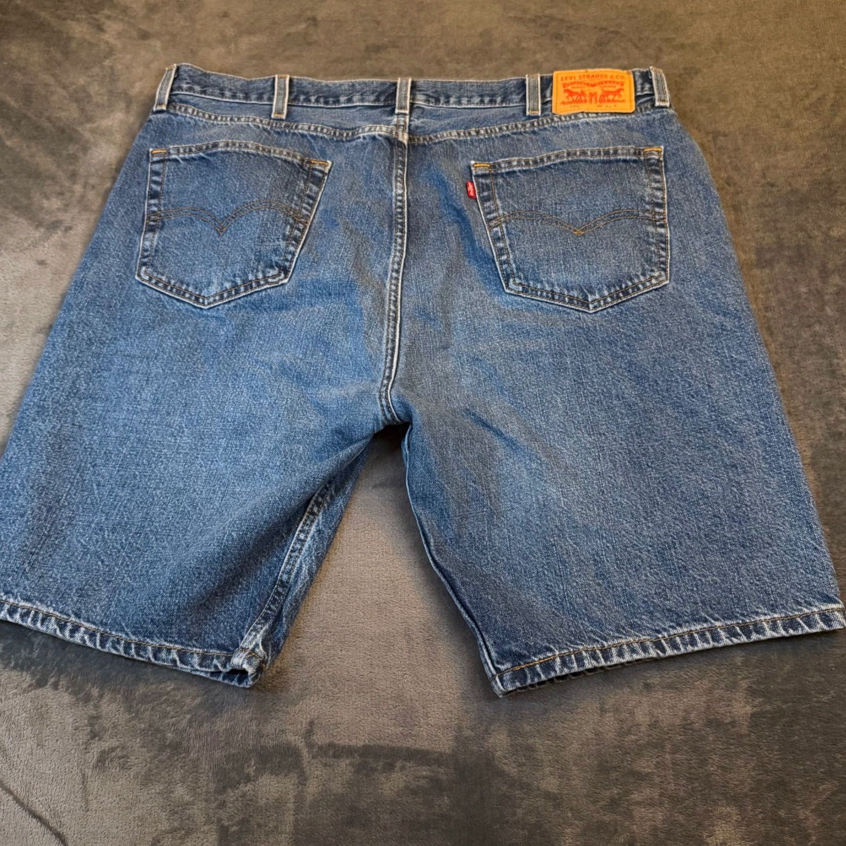 Levi's Levi's Denim Shorts 505 Relaxed Fit WaterLess Bermuda 42 Blue Medium Wash Mens Size US 42 / EU 58 - 3 Thumbnail
