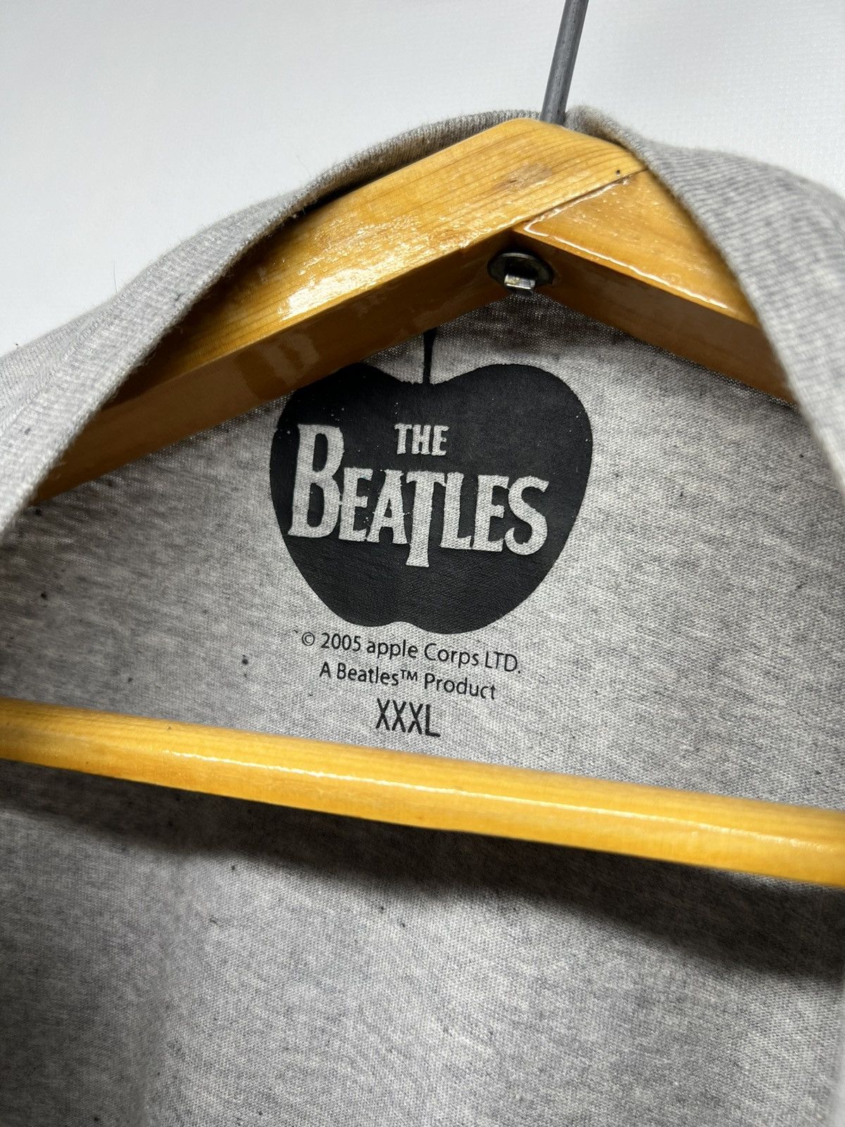 Band Tees × Vintage Vintage 3XL The Beatles Revolver Big Logo T-Shirt 00’s Size US XXL / EU 58 / 5 - 6 Thumbnail