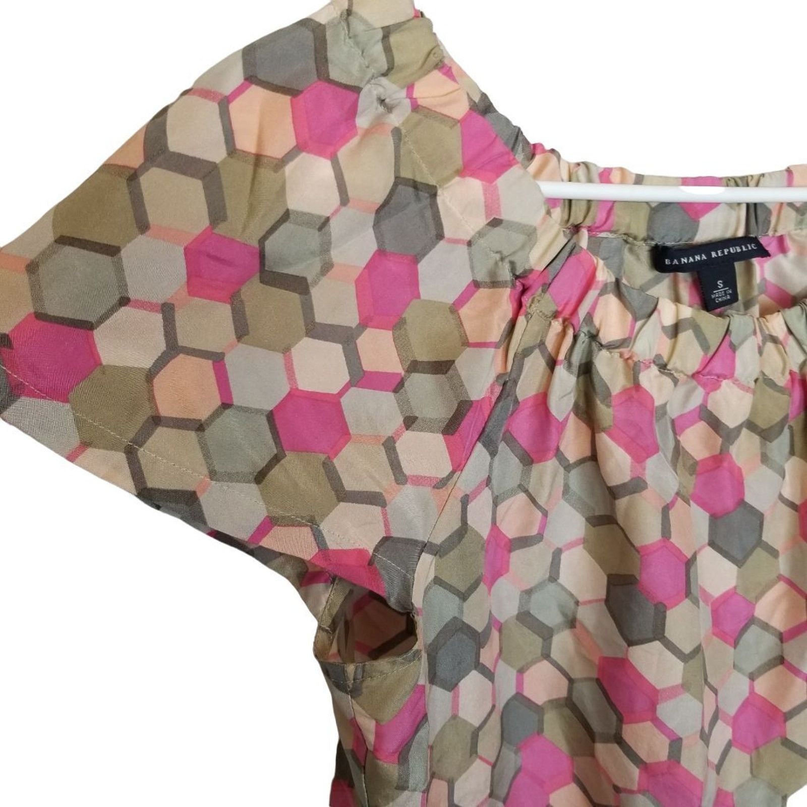 Banana Republic Banana Republic Womens Geometric 100% Silk Blouse Size S Size S / US 4 / IT 40 - 4 Thumbnail