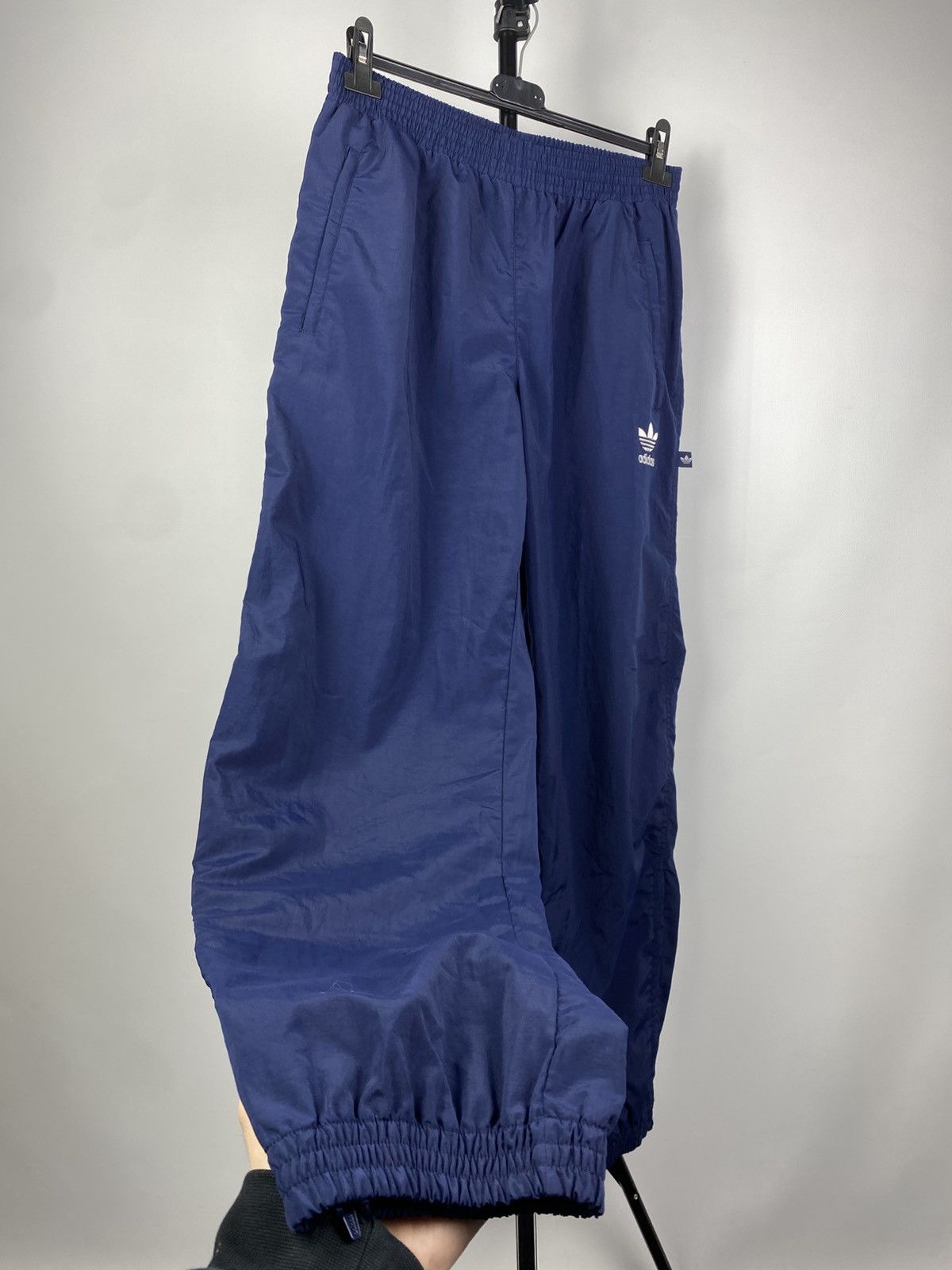 Adidas × Vintage Vintage 90s Adidas logo pants nylon Drill y2k Men’s M size Size US 32 / EU 48 - 2 Thumbnail