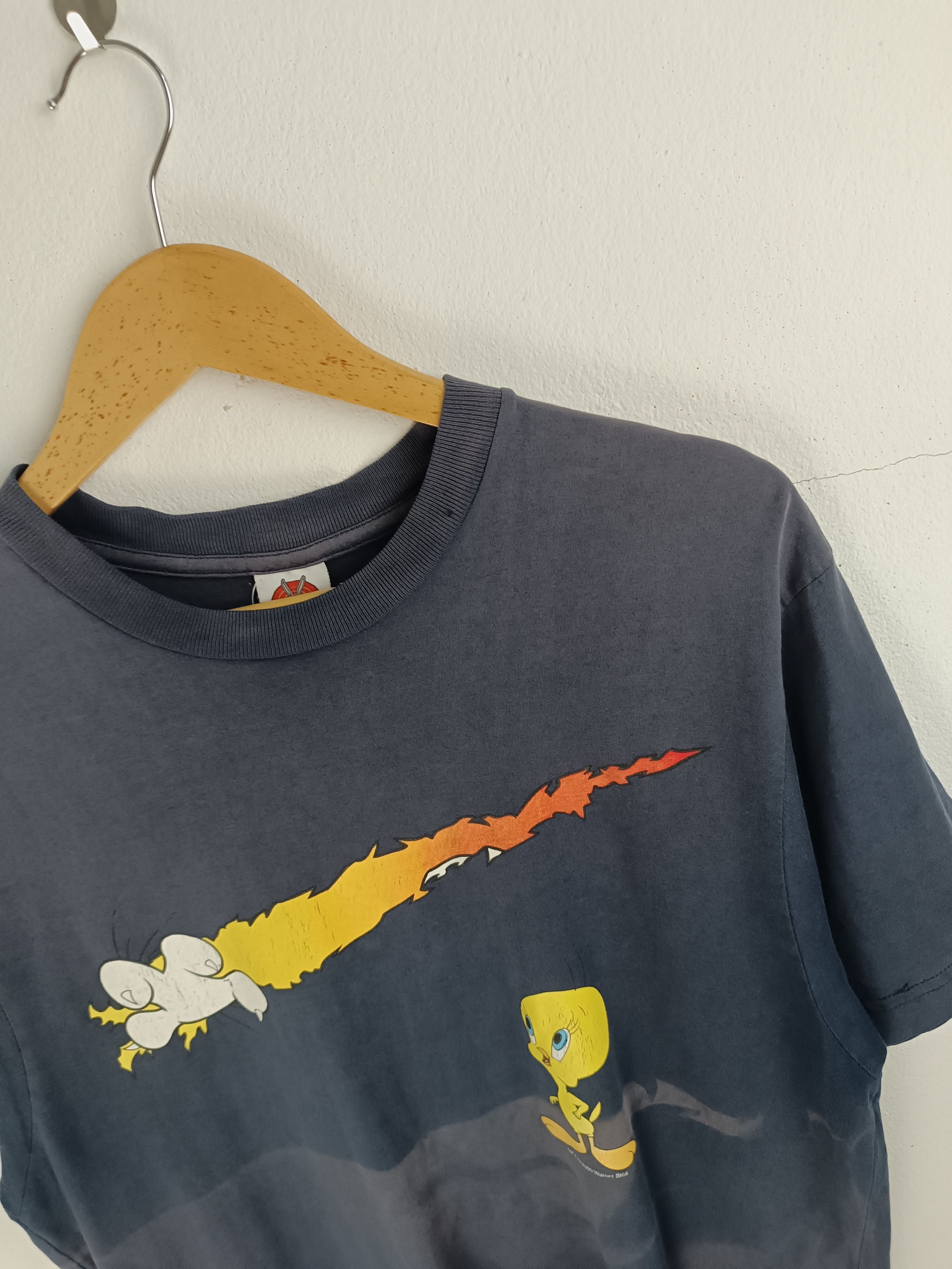 Vintage THRASHED FADED VINTAGE 2000s TWEETY & SYLVESTER LOONEY Y2K Size US M / EU 48-50 / 2 - 7 Thumbnail