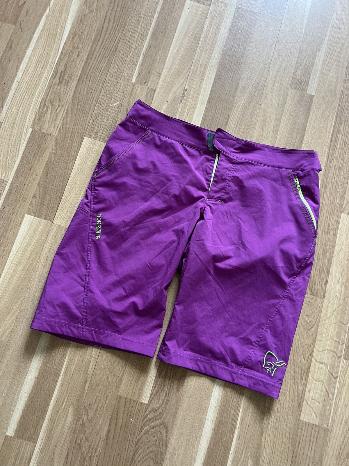 Norrona Norrona gorepcore shorts purple outdoor Size US 32 / EU 48 - 2 Thumbnail