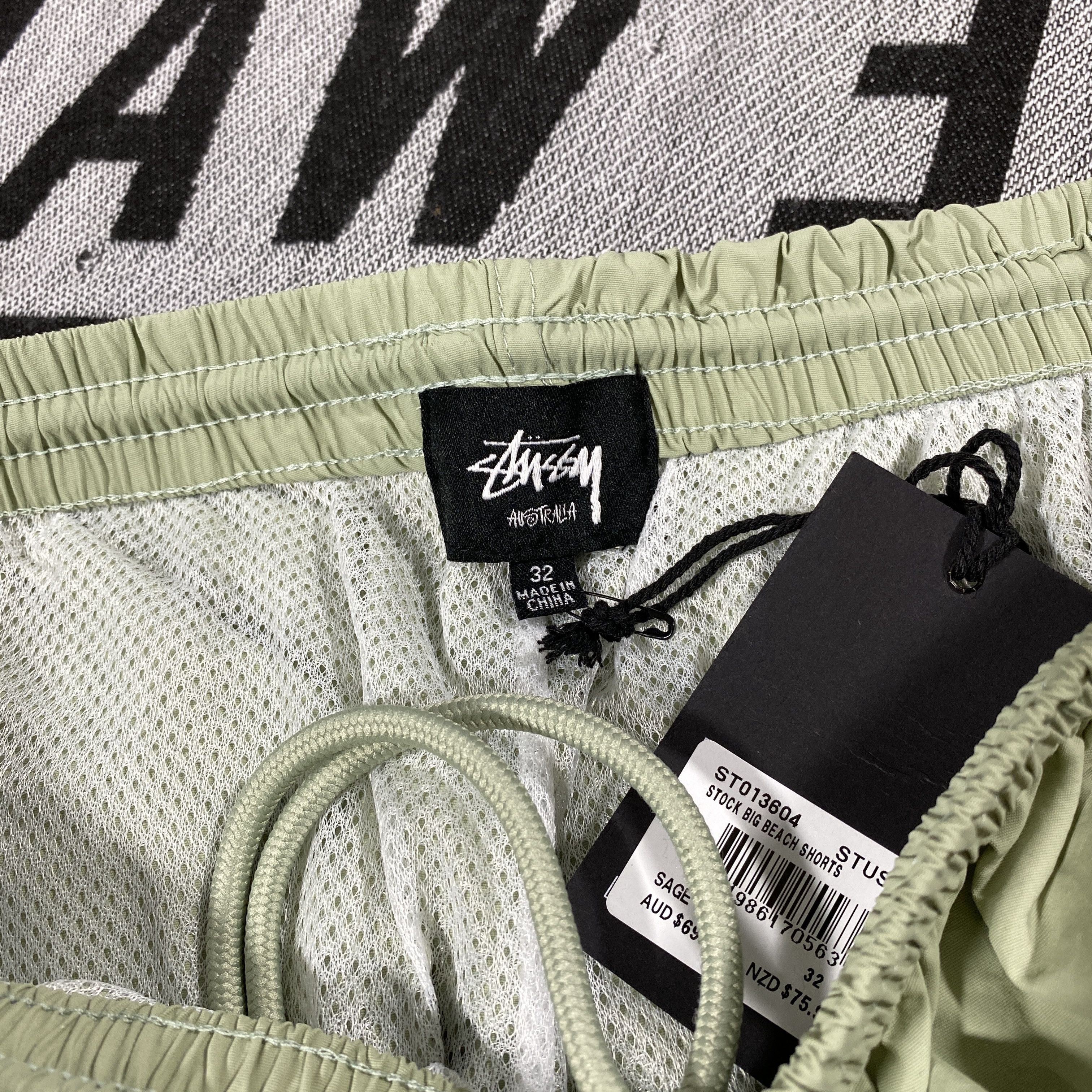 Stussy stussy big logo shorts size 32 Size US 32 / EU 48 - 7 Thumbnail
